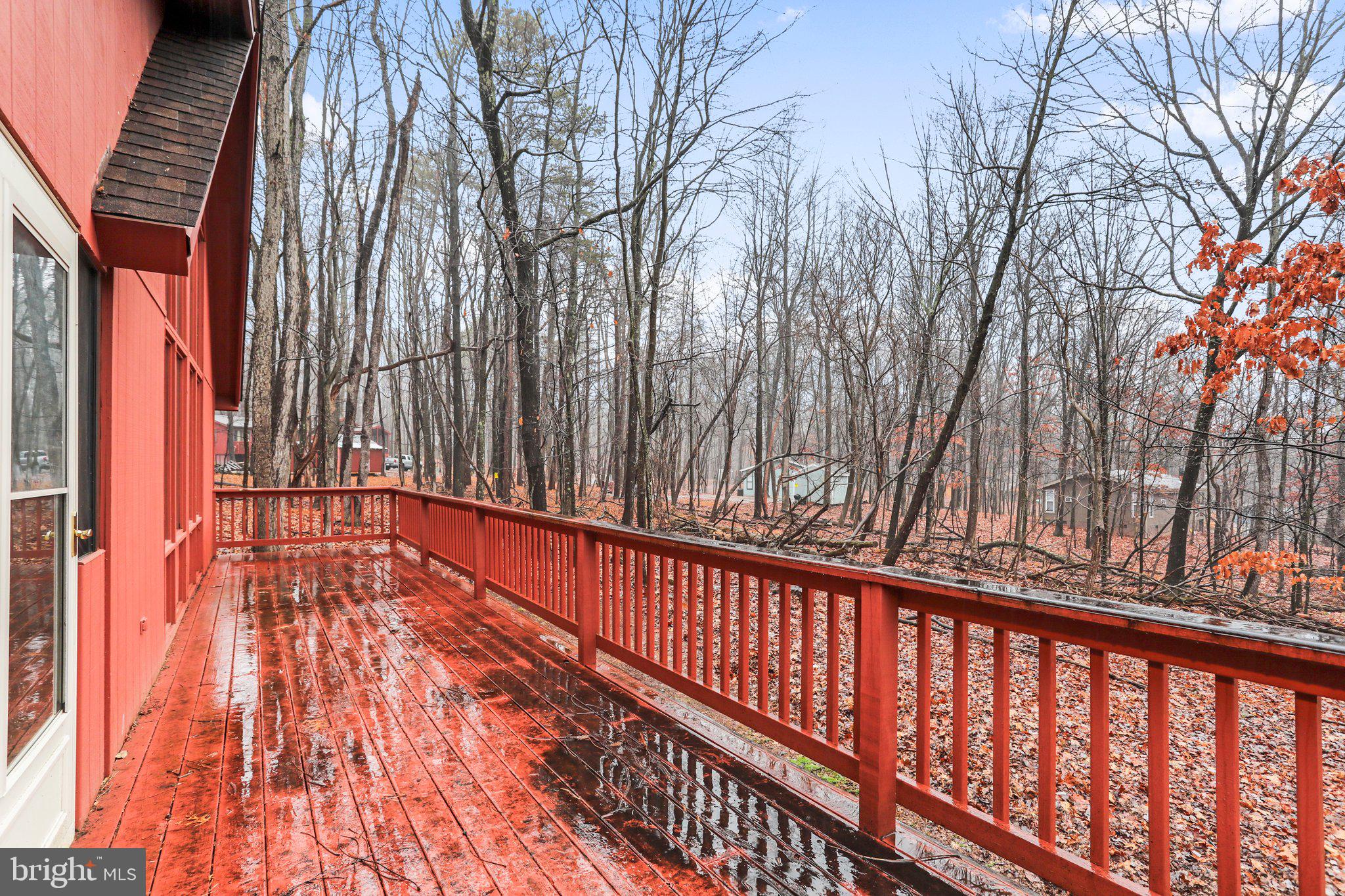 THE WOODS - Residential