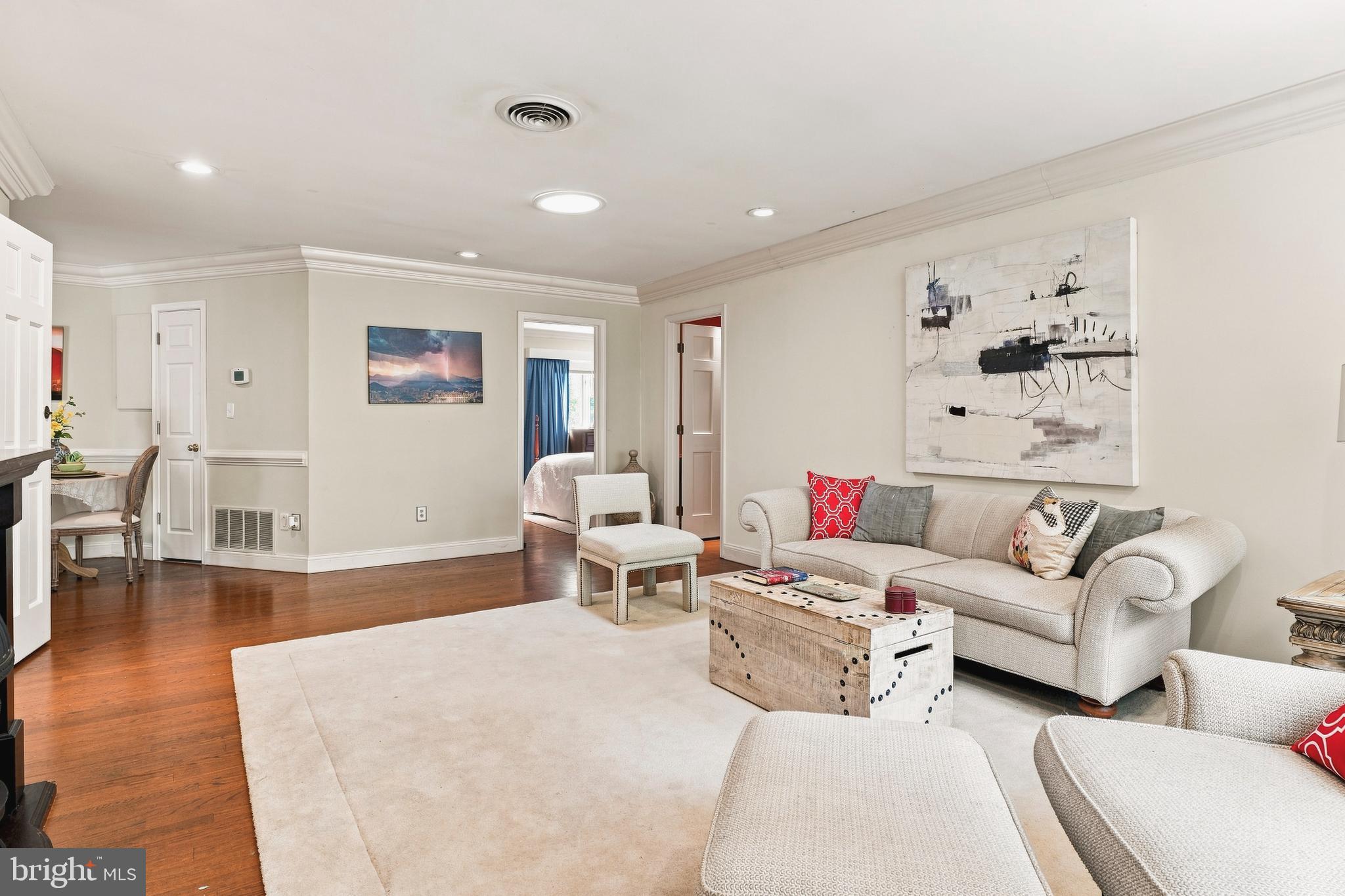 25 HIGHFIELD COURT