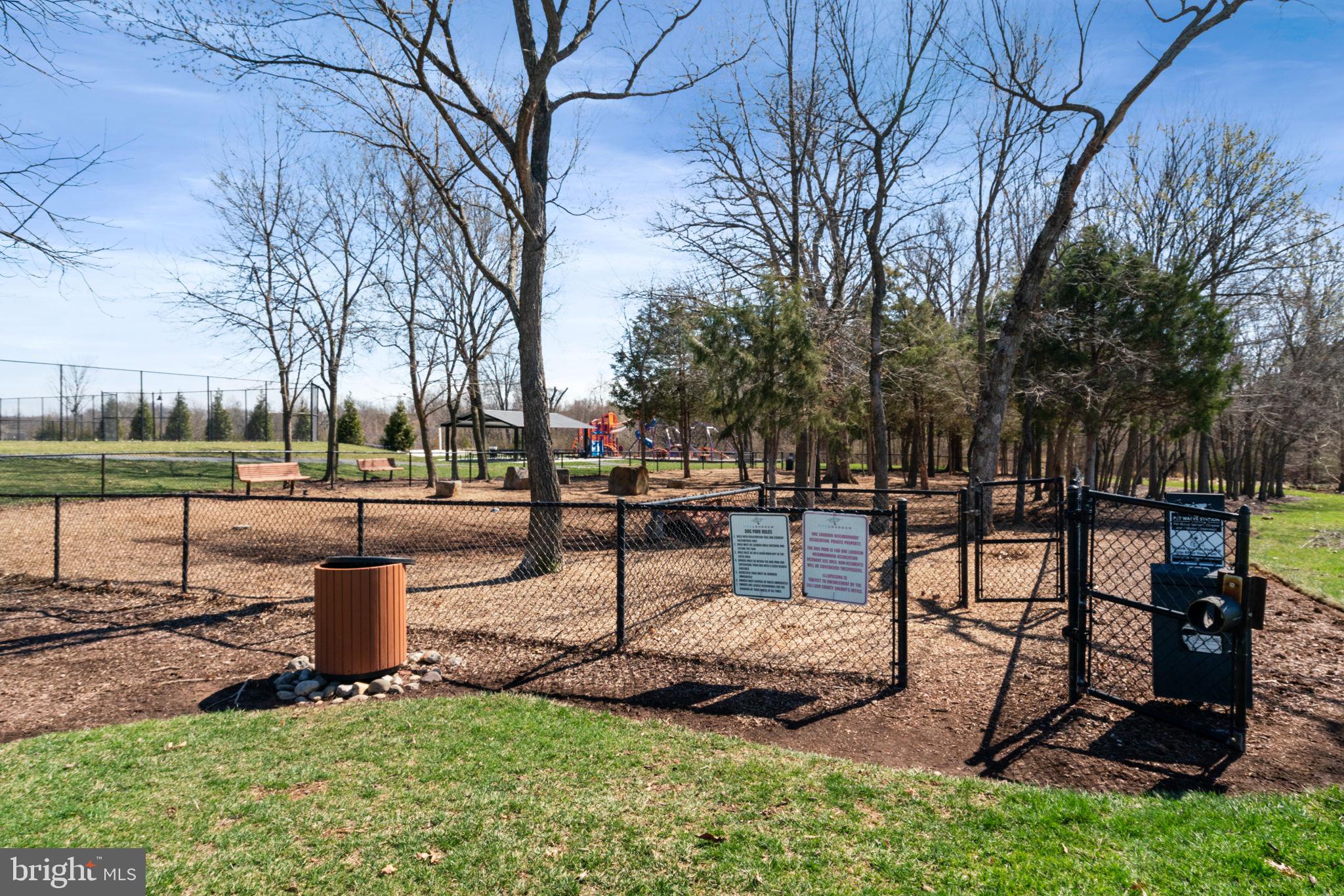 ONE LOUDOUN - Residential