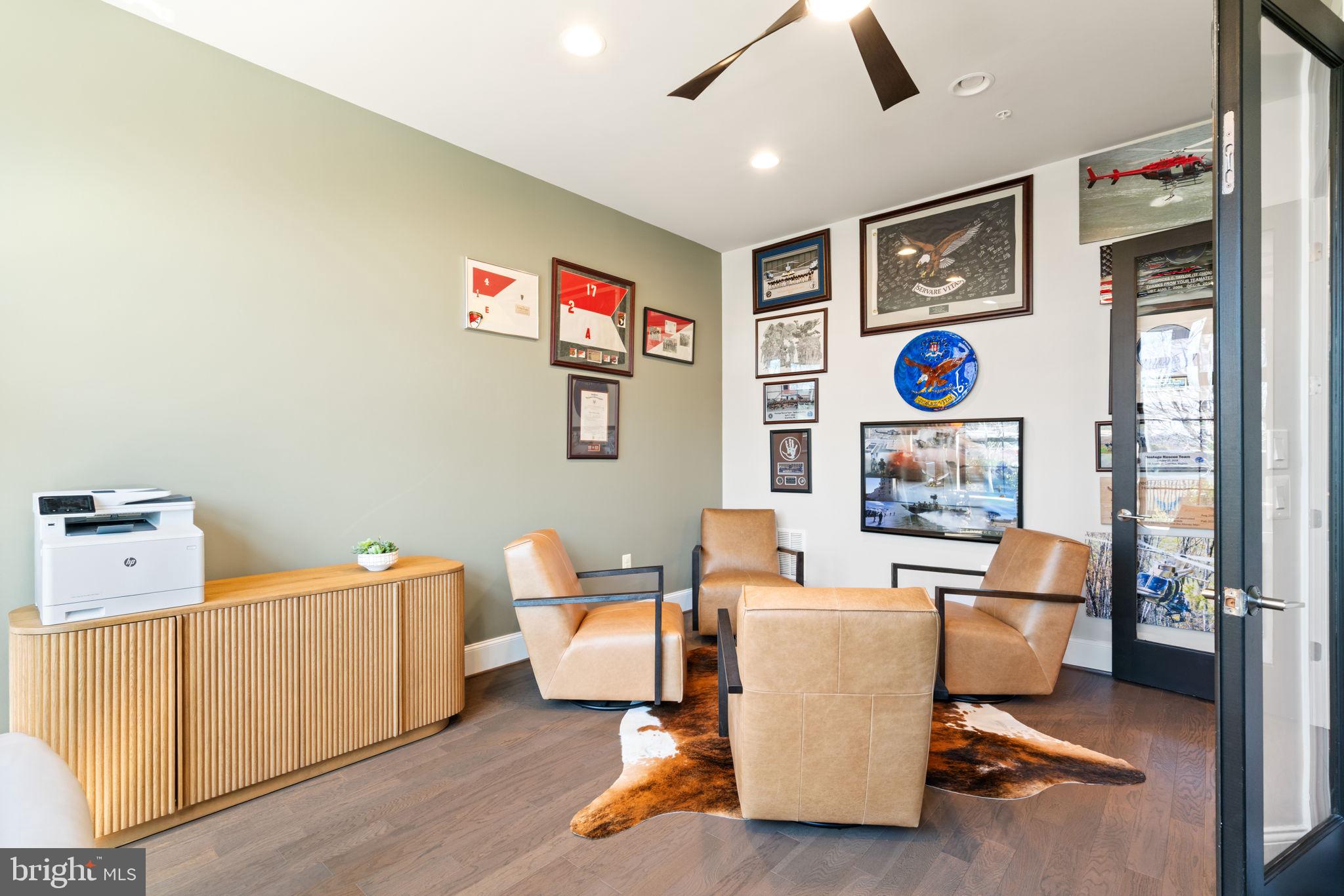 ONE LOUDOUN - Residential