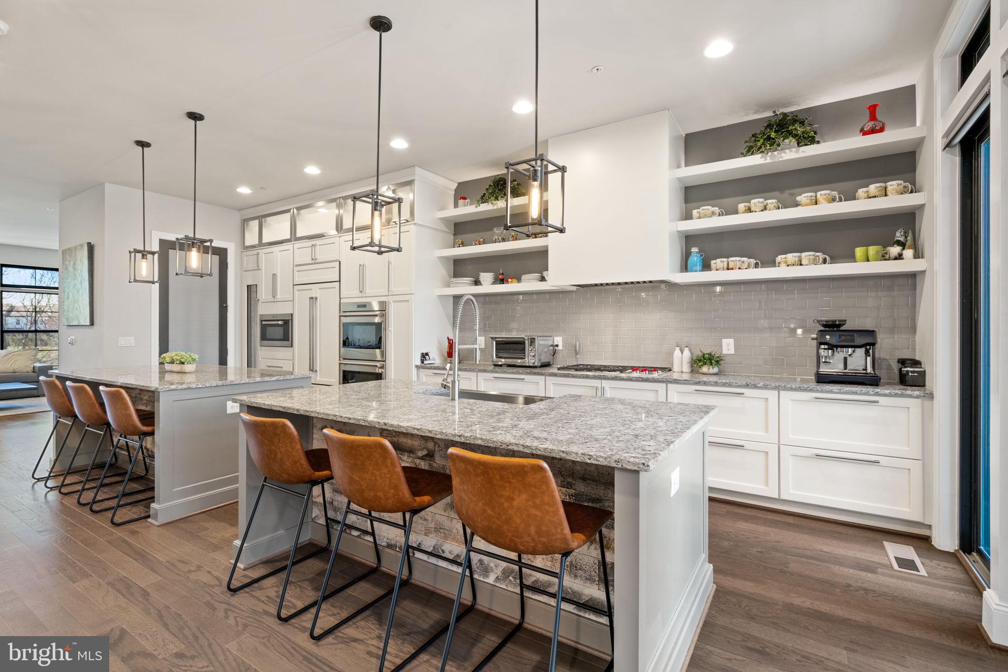 ONE LOUDOUN - Residential