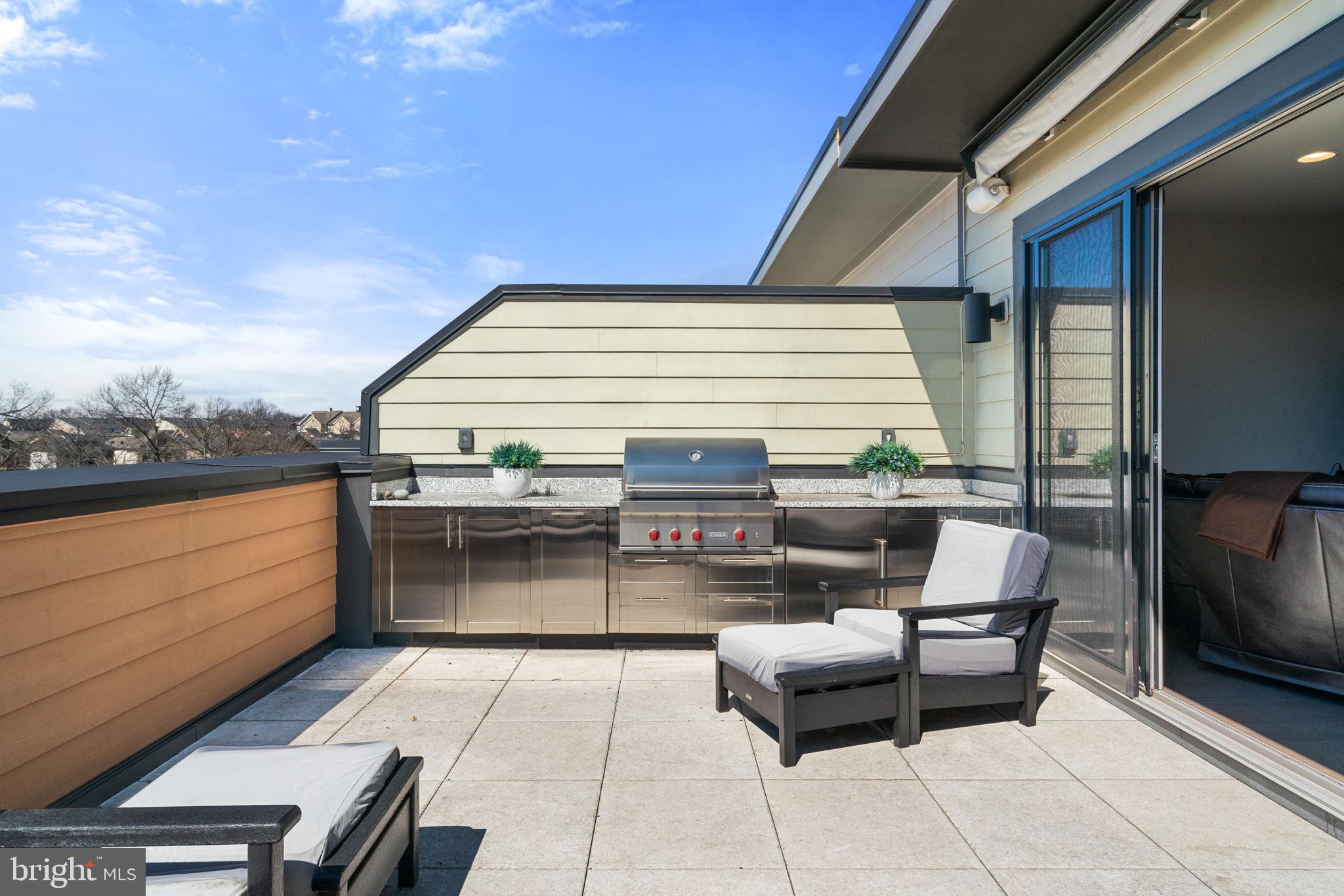 ONE LOUDOUN - Residential