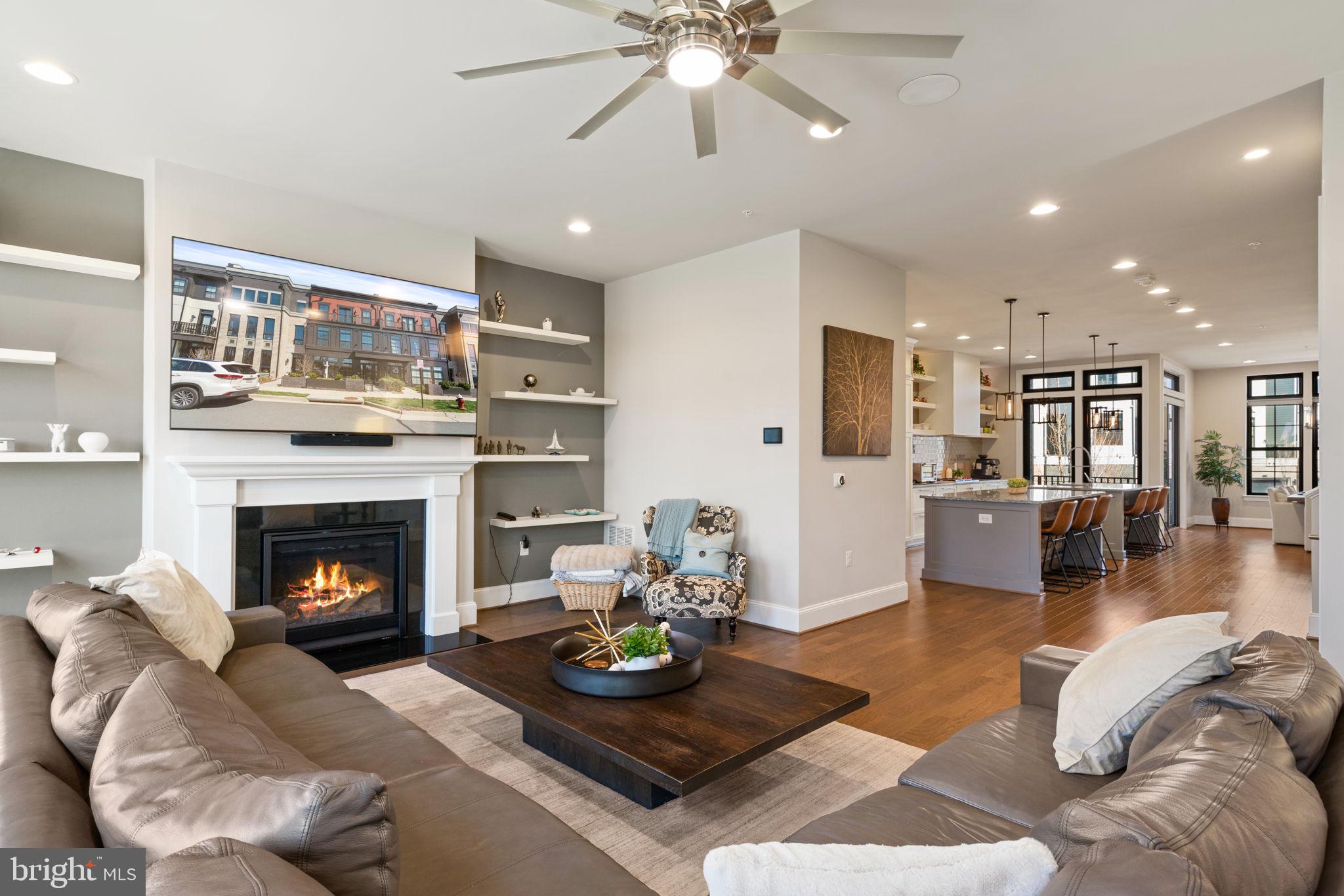 ONE LOUDOUN - Residential