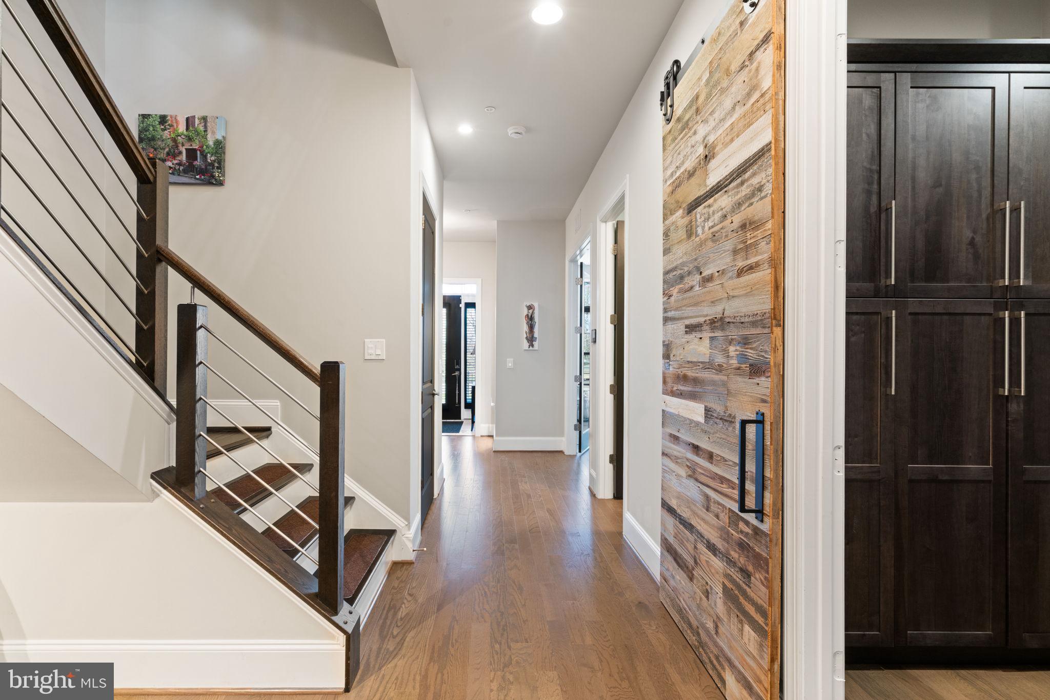 ONE LOUDOUN - Residential