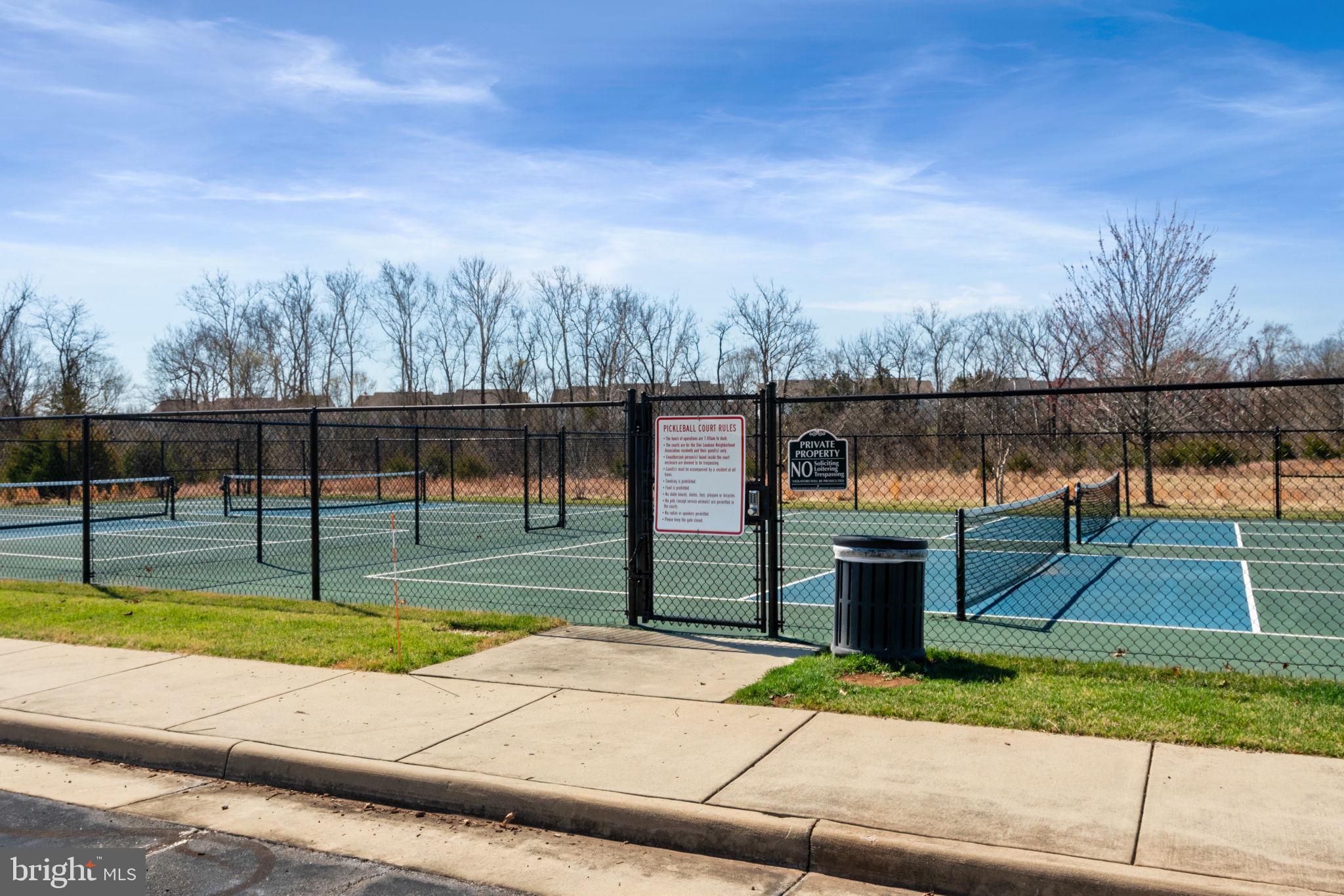 ONE LOUDOUN - Residential