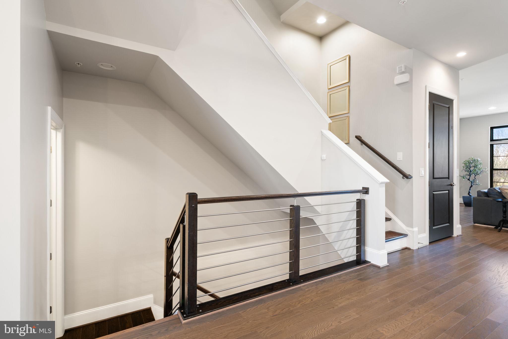 ONE LOUDOUN - Residential