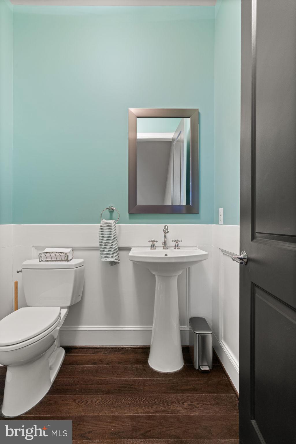 ONE LOUDOUN - Residential