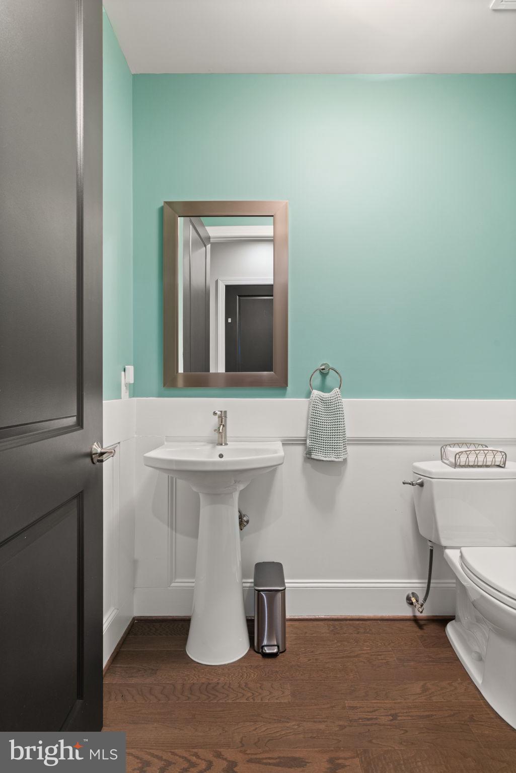 ONE LOUDOUN - Residential