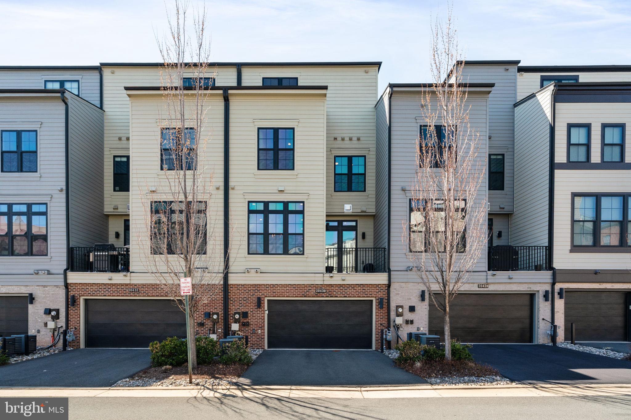 ONE LOUDOUN - Residential