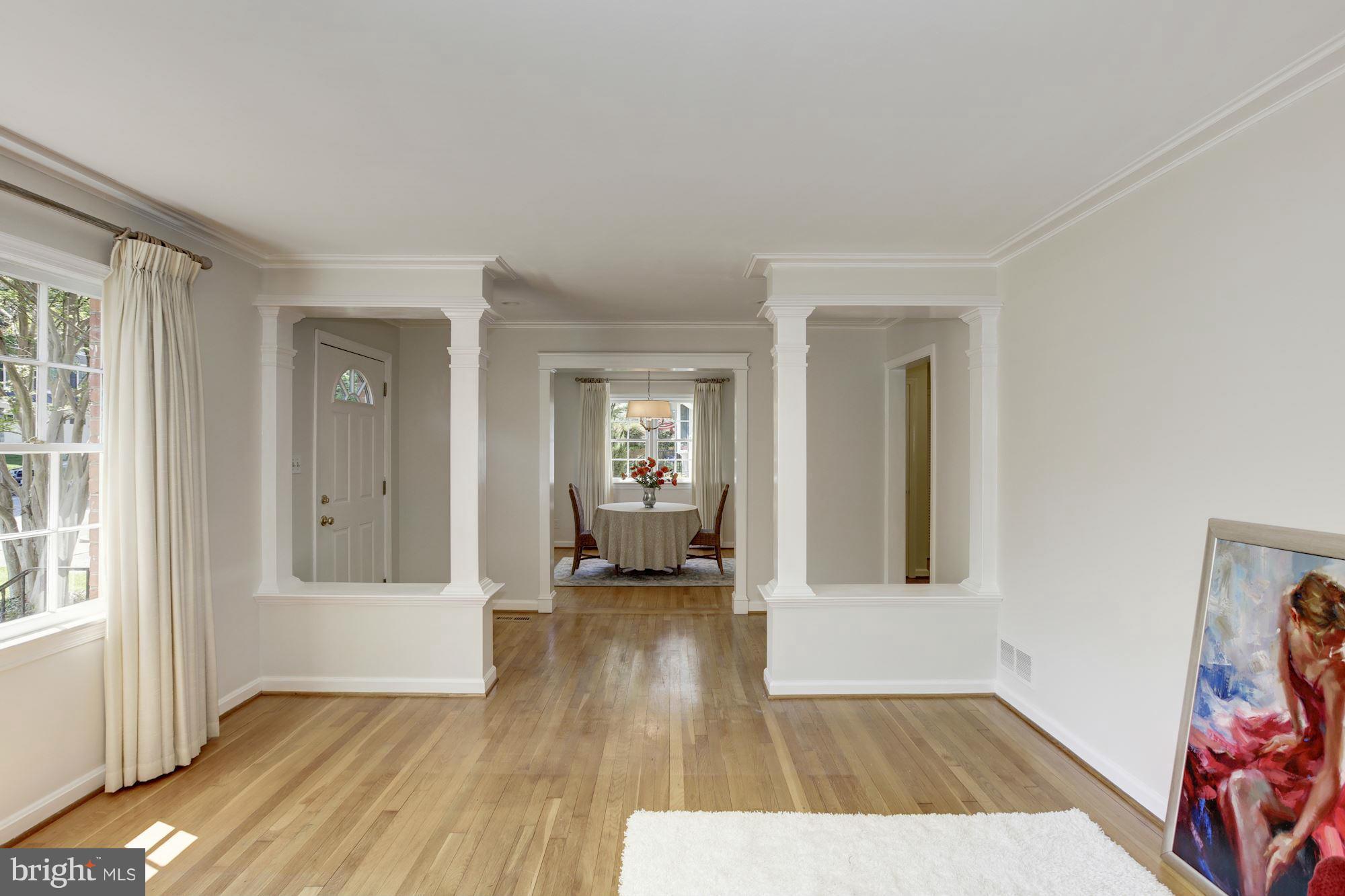 GOLF CLUB MANOR - Residential