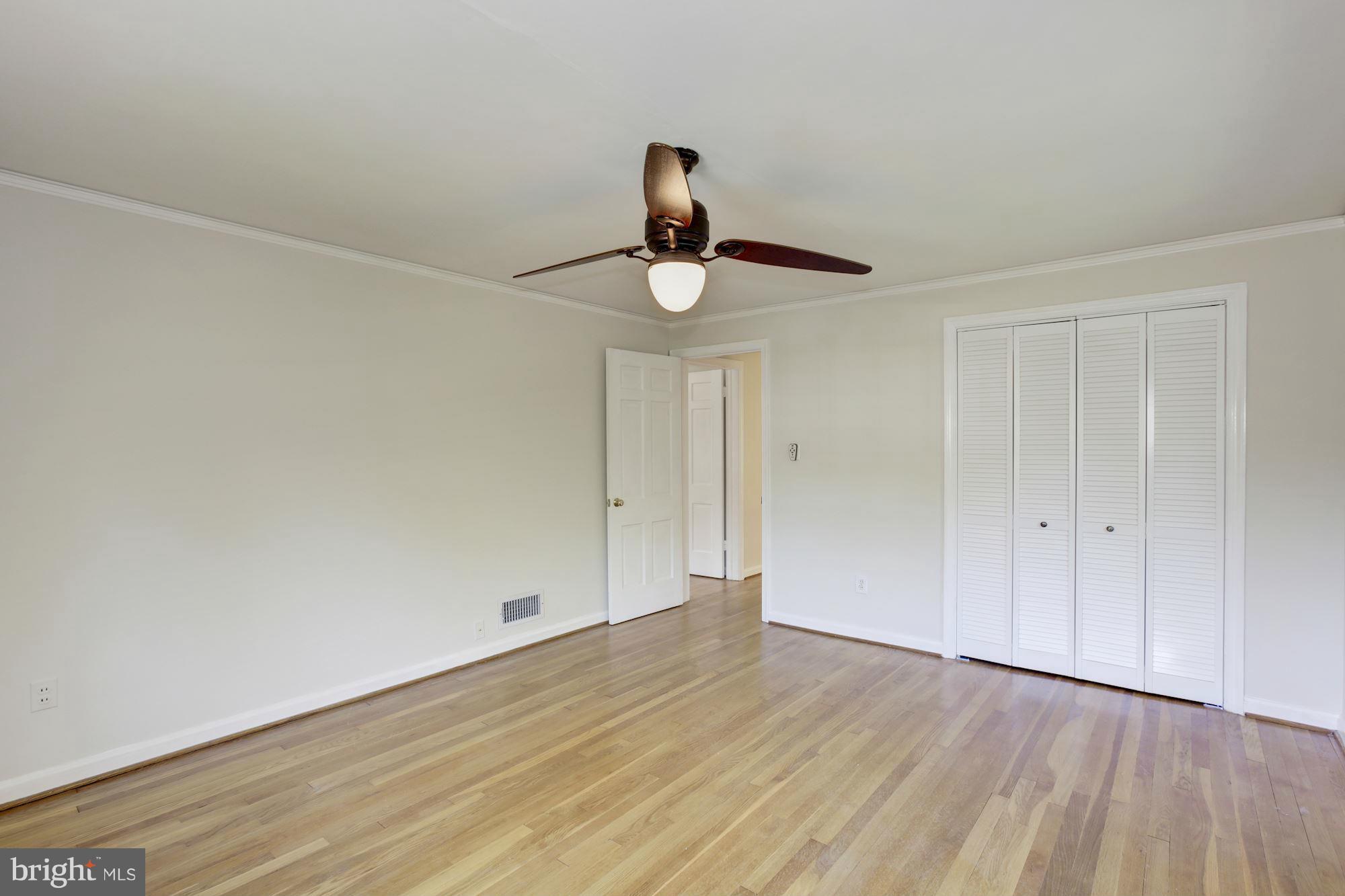 GOLF CLUB MANOR - Residential