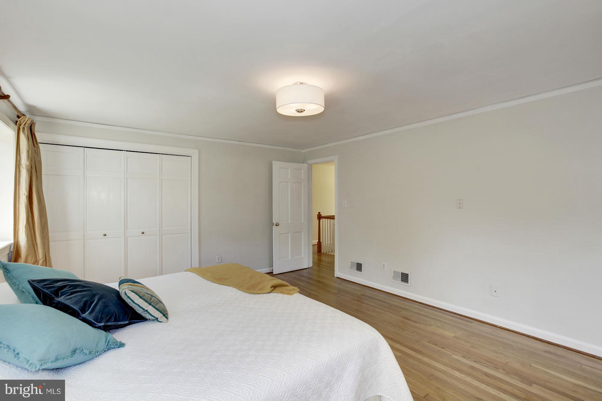 GOLF CLUB MANOR - Residential