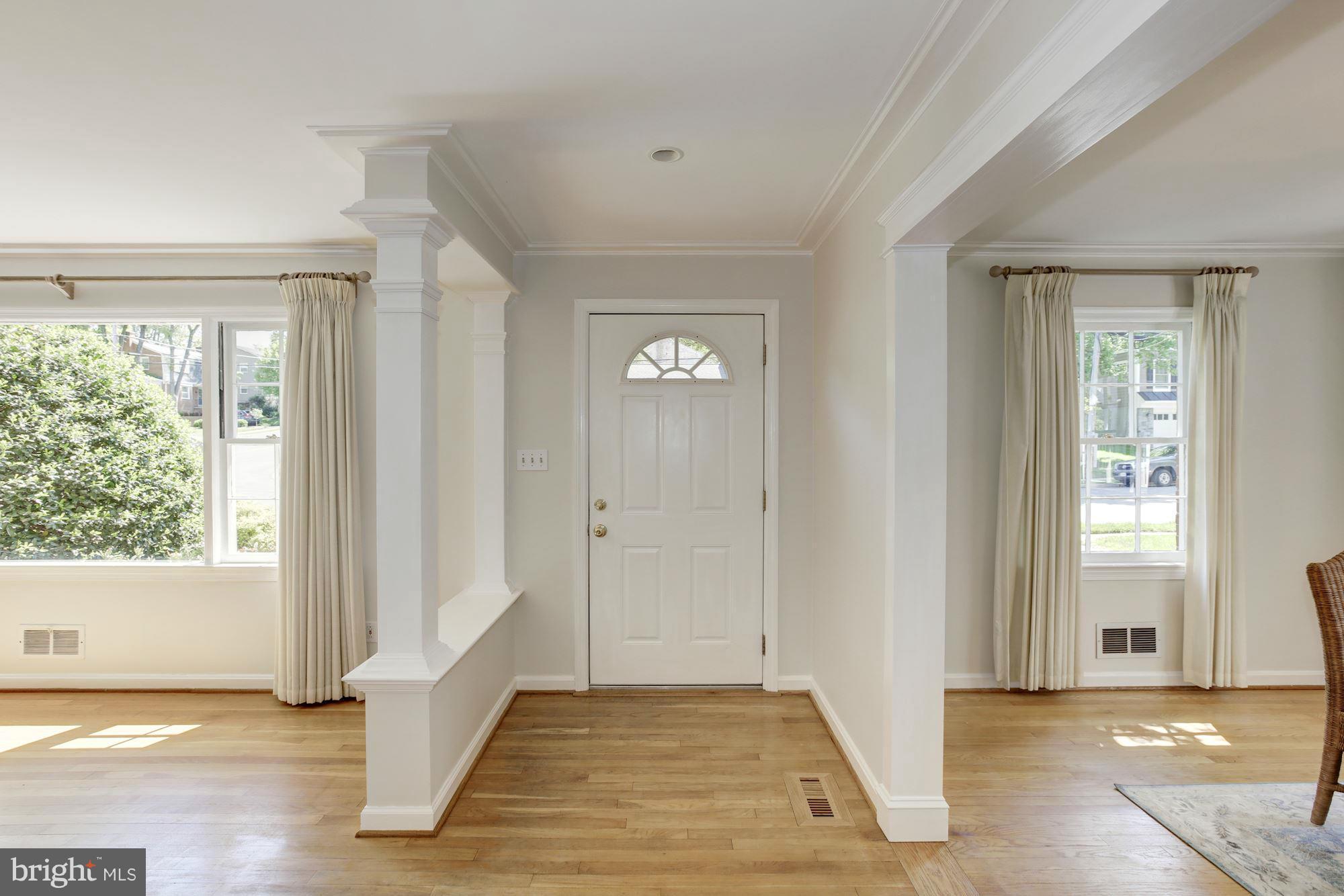 GOLF CLUB MANOR - Residential