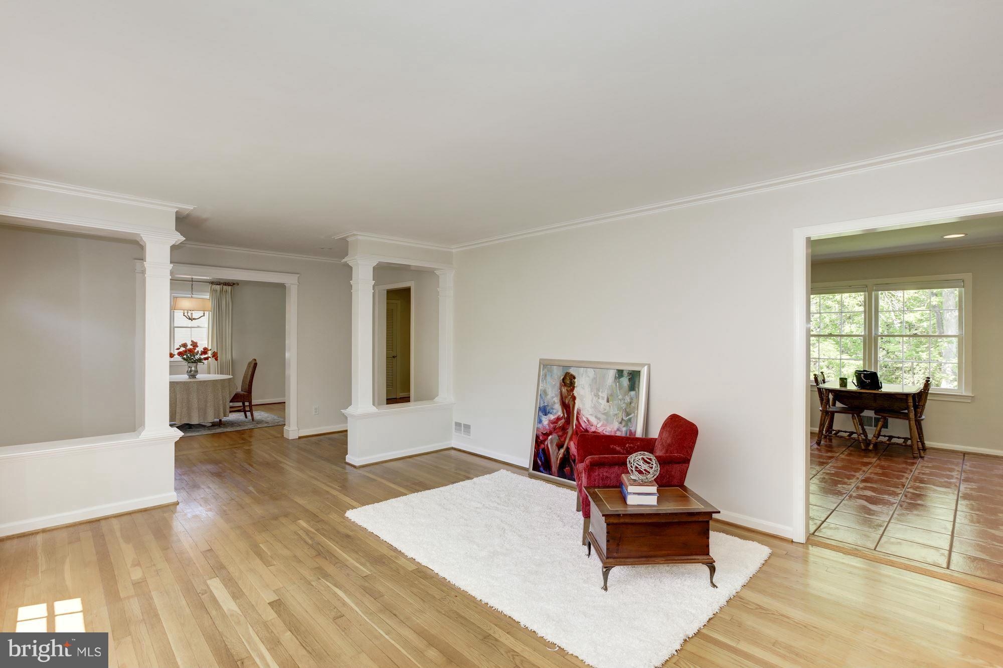 GOLF CLUB MANOR - Residential