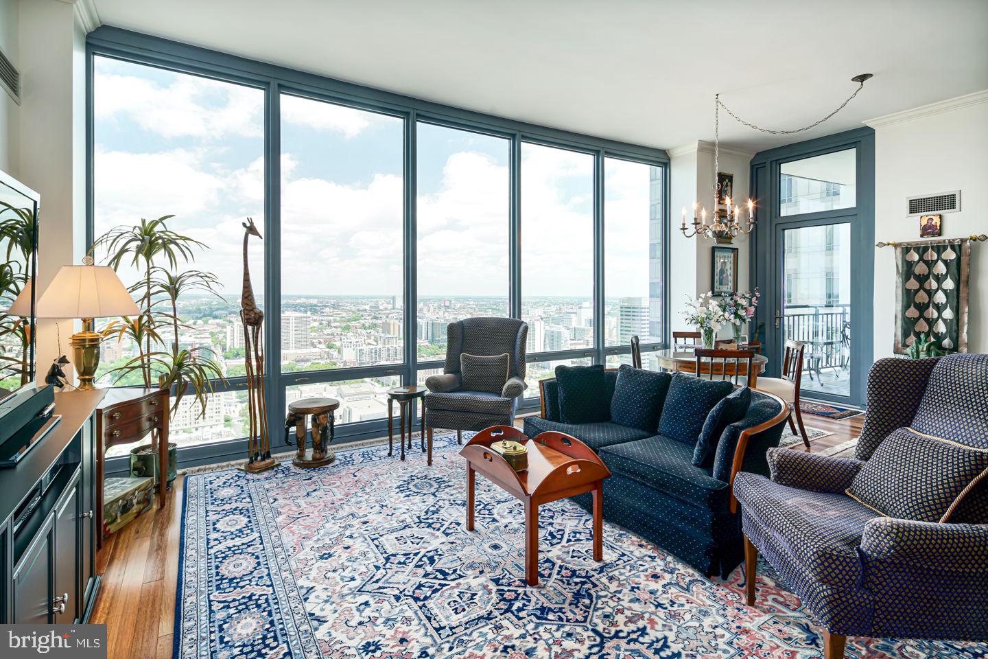 RITTENHOUSE SQUARE - Residential