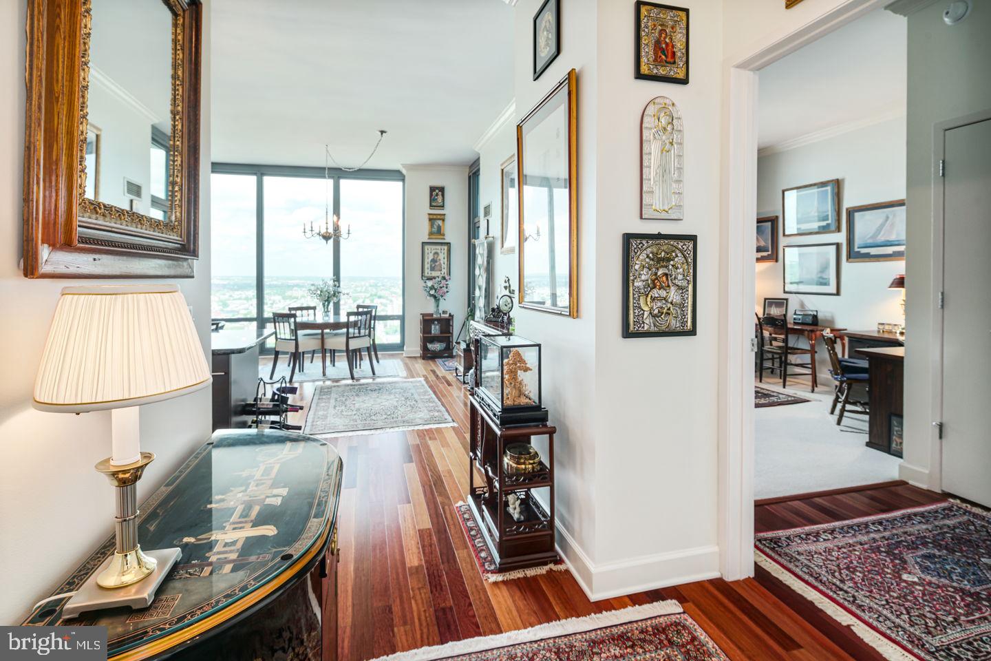 RITTENHOUSE SQUARE - Residential