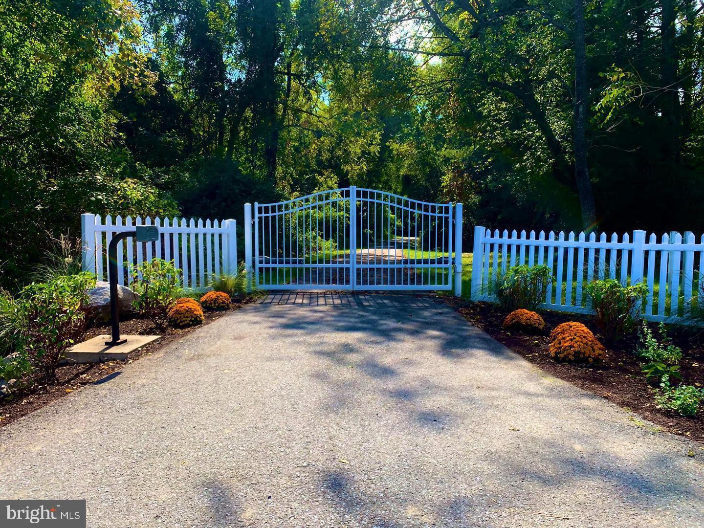 543 JENKINS LANE