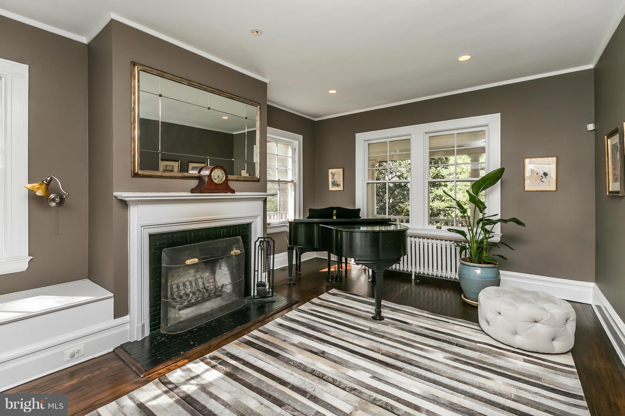 ROLAND PARK - Residential