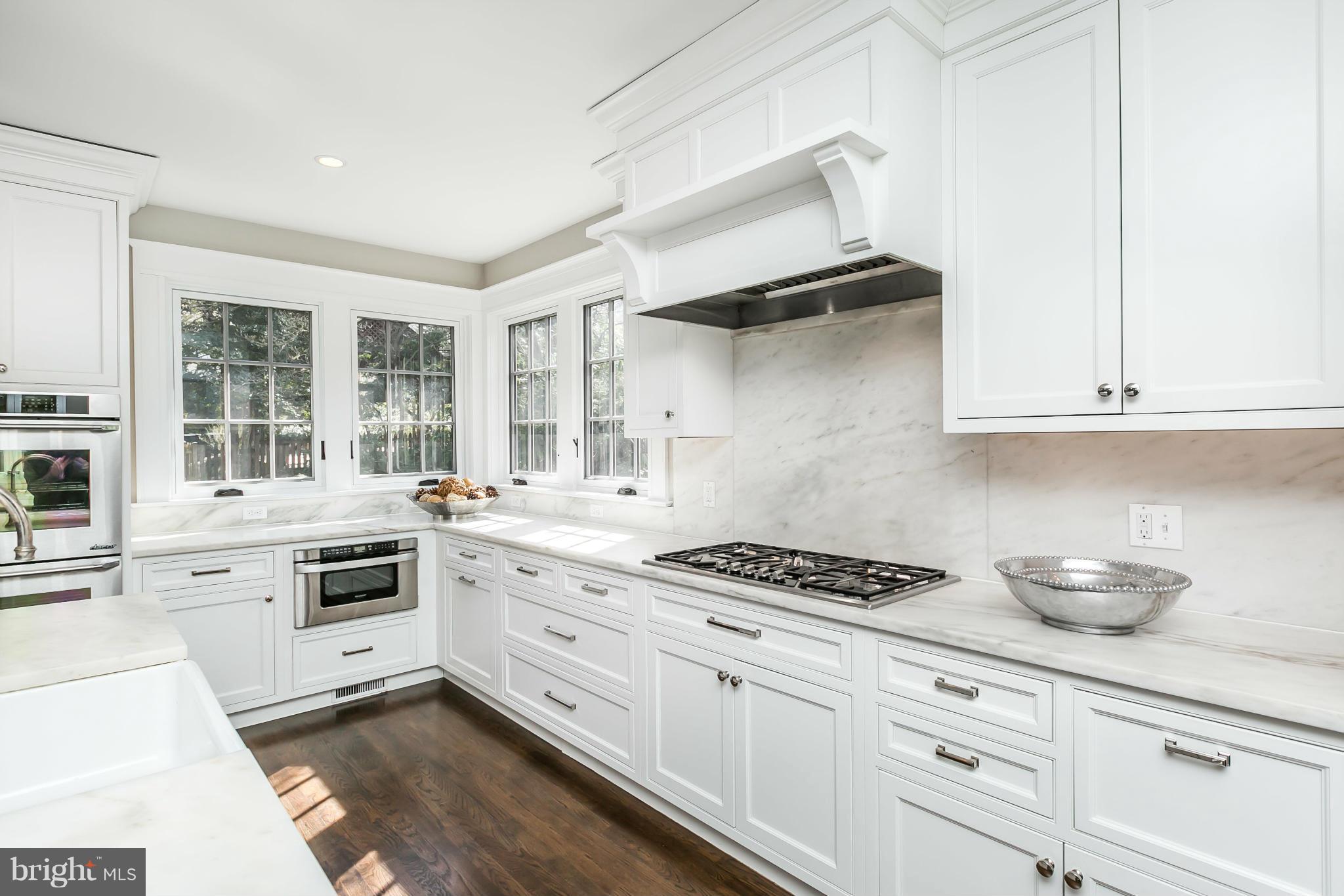 ROLAND PARK - Residential