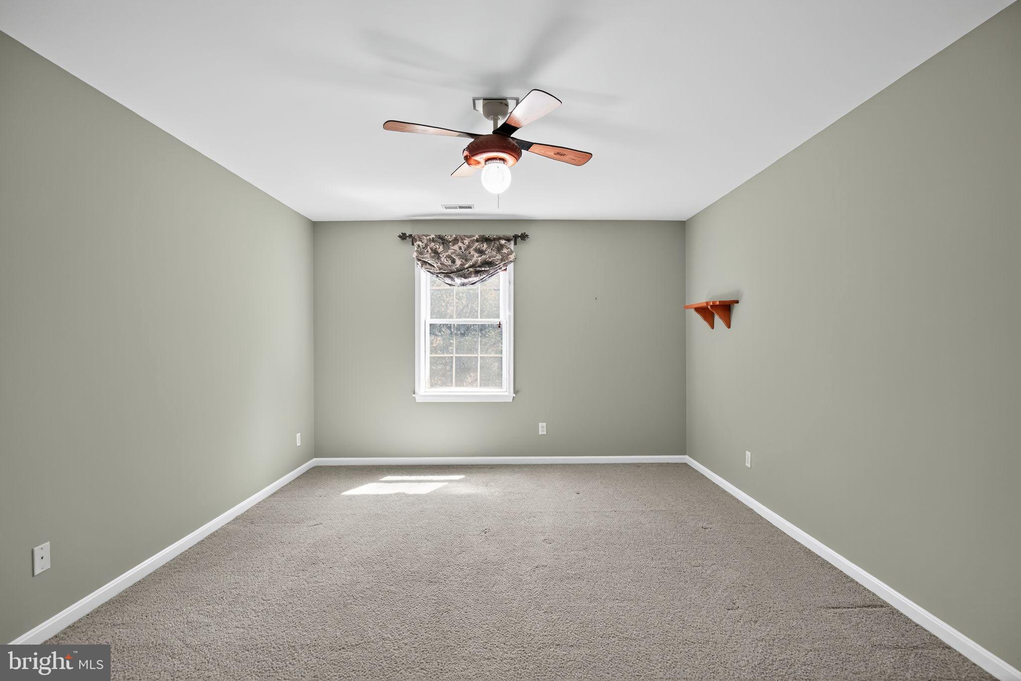 QUIET ACRES - Residential