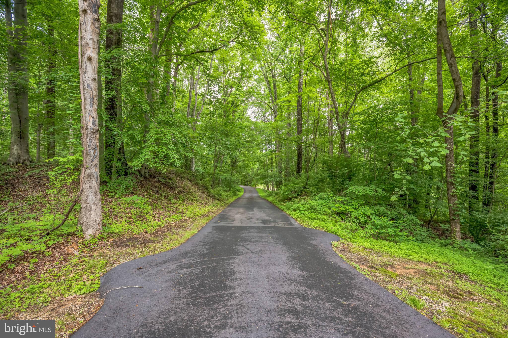 QUIET ACRES - Residential