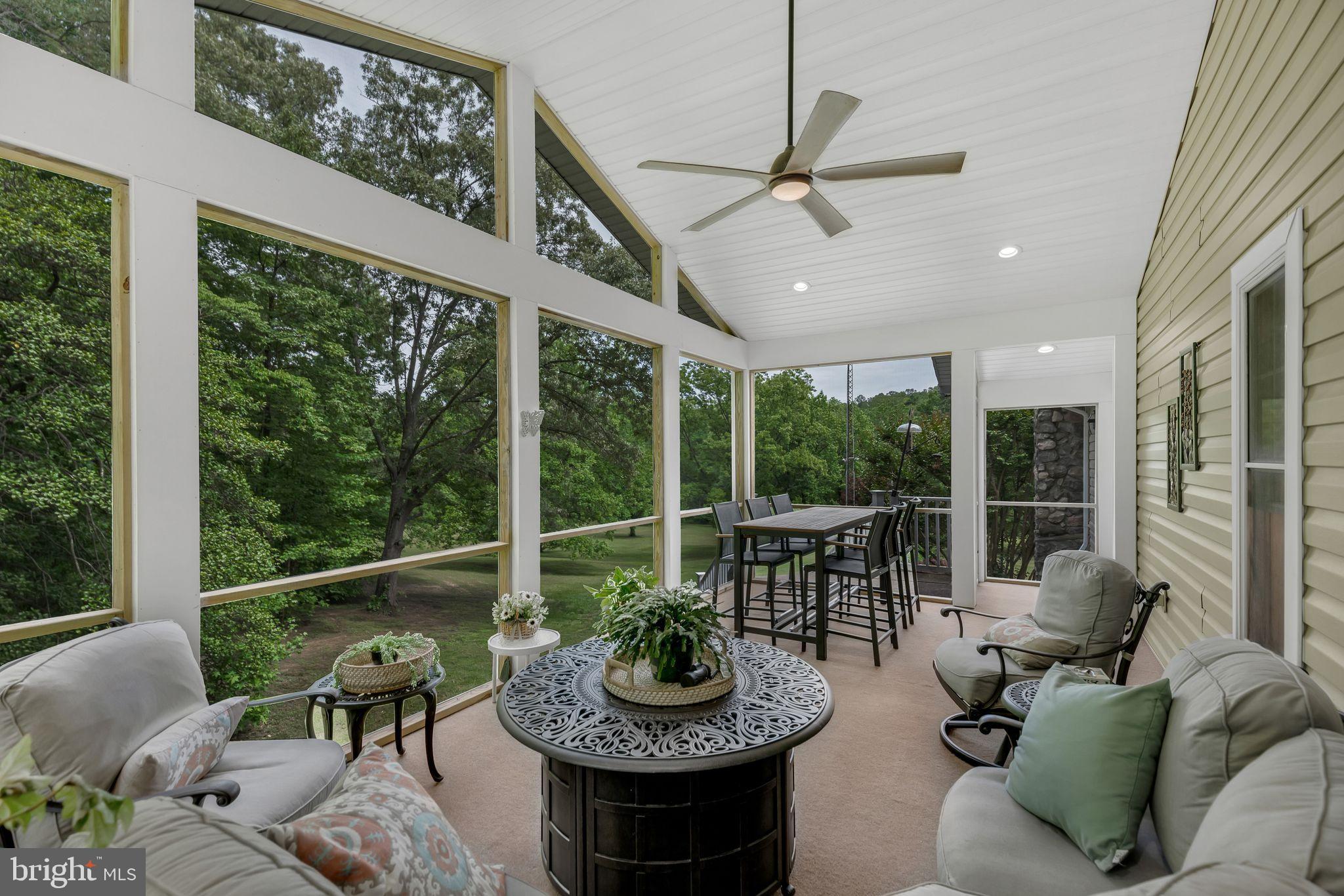 QUIET ACRES - Residential