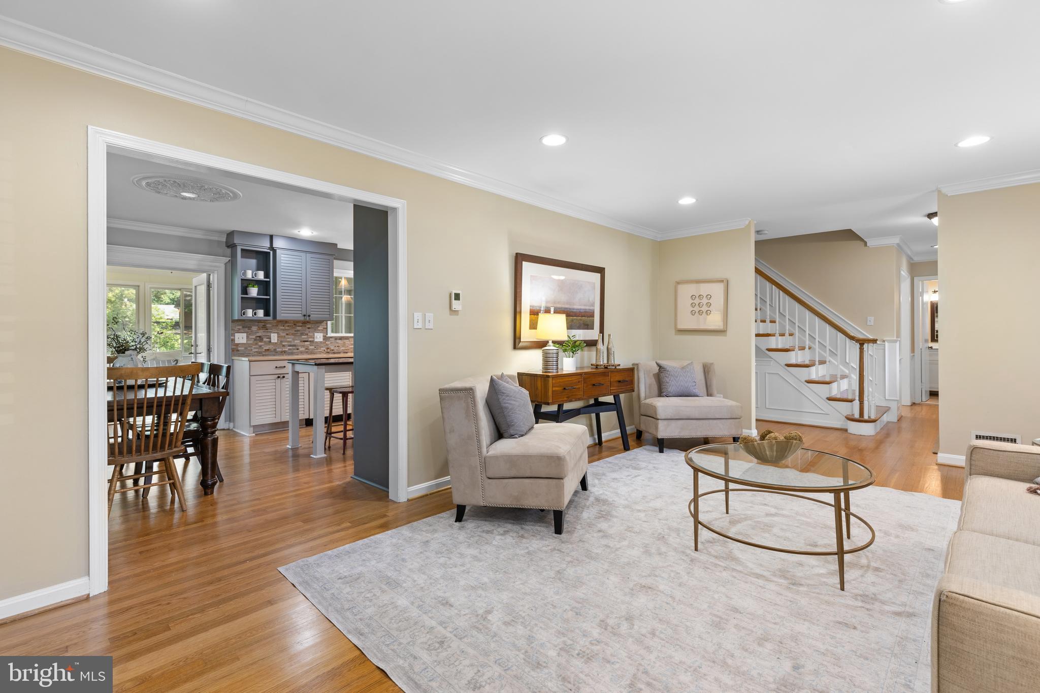 WAYNEWOOD - Residential