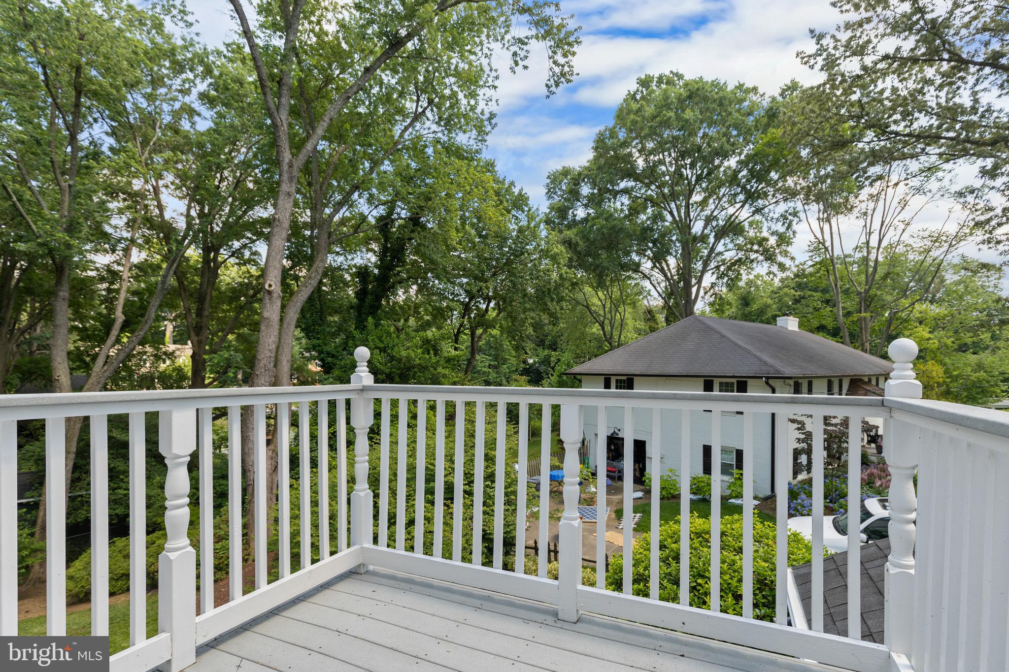 WAYNEWOOD - Residential