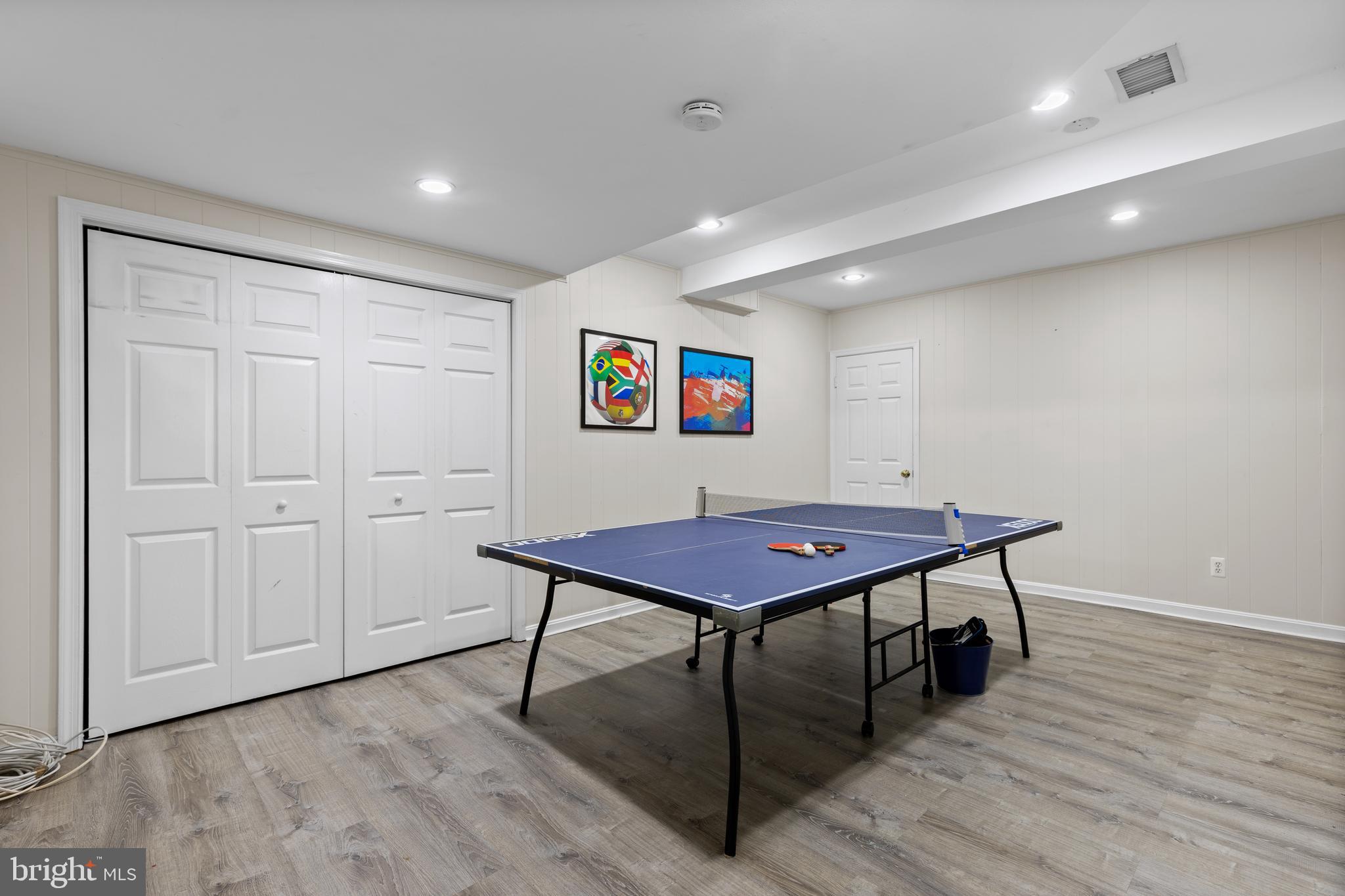 WAYNEWOOD - Residential