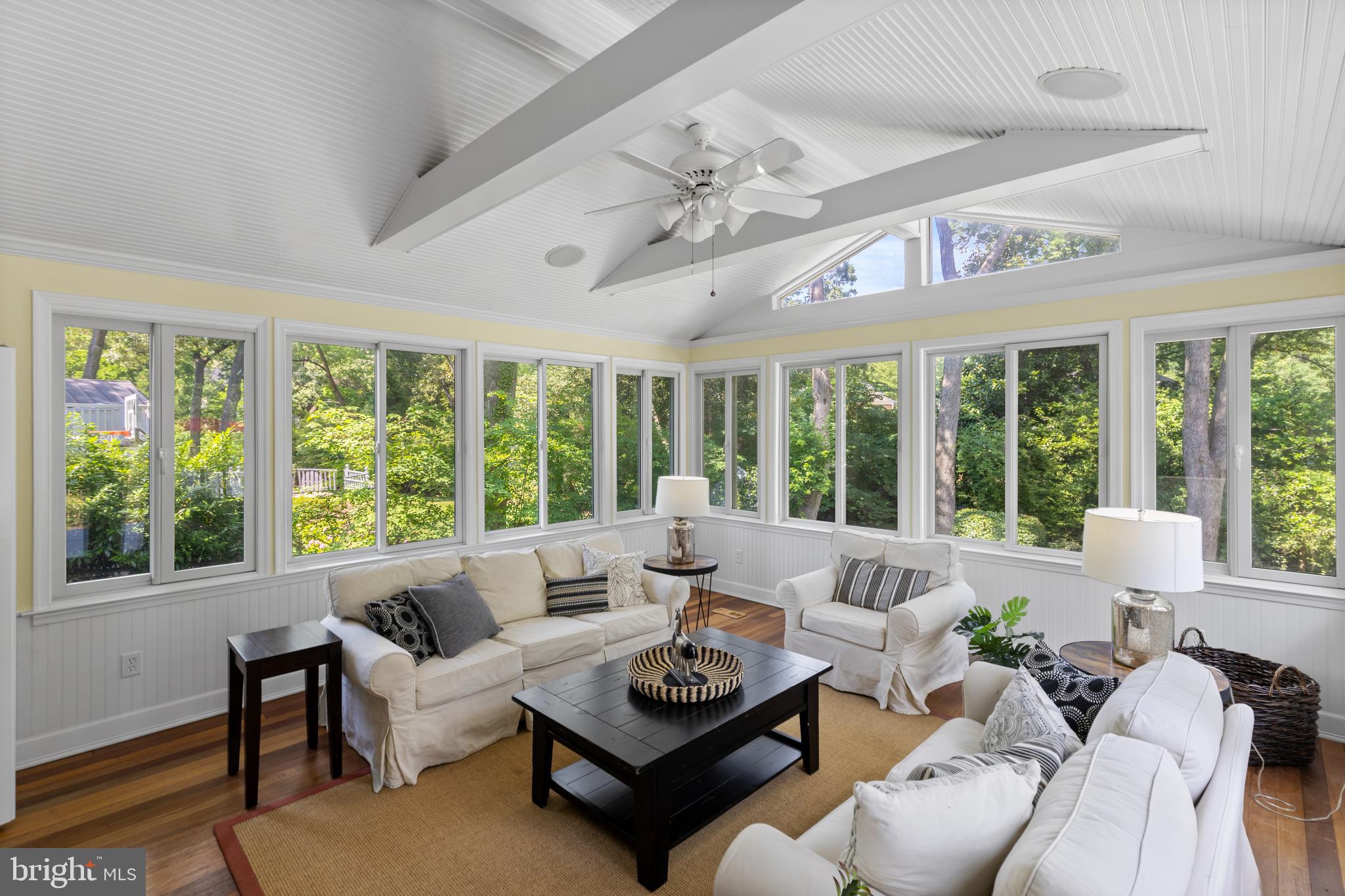 WAYNEWOOD - Residential