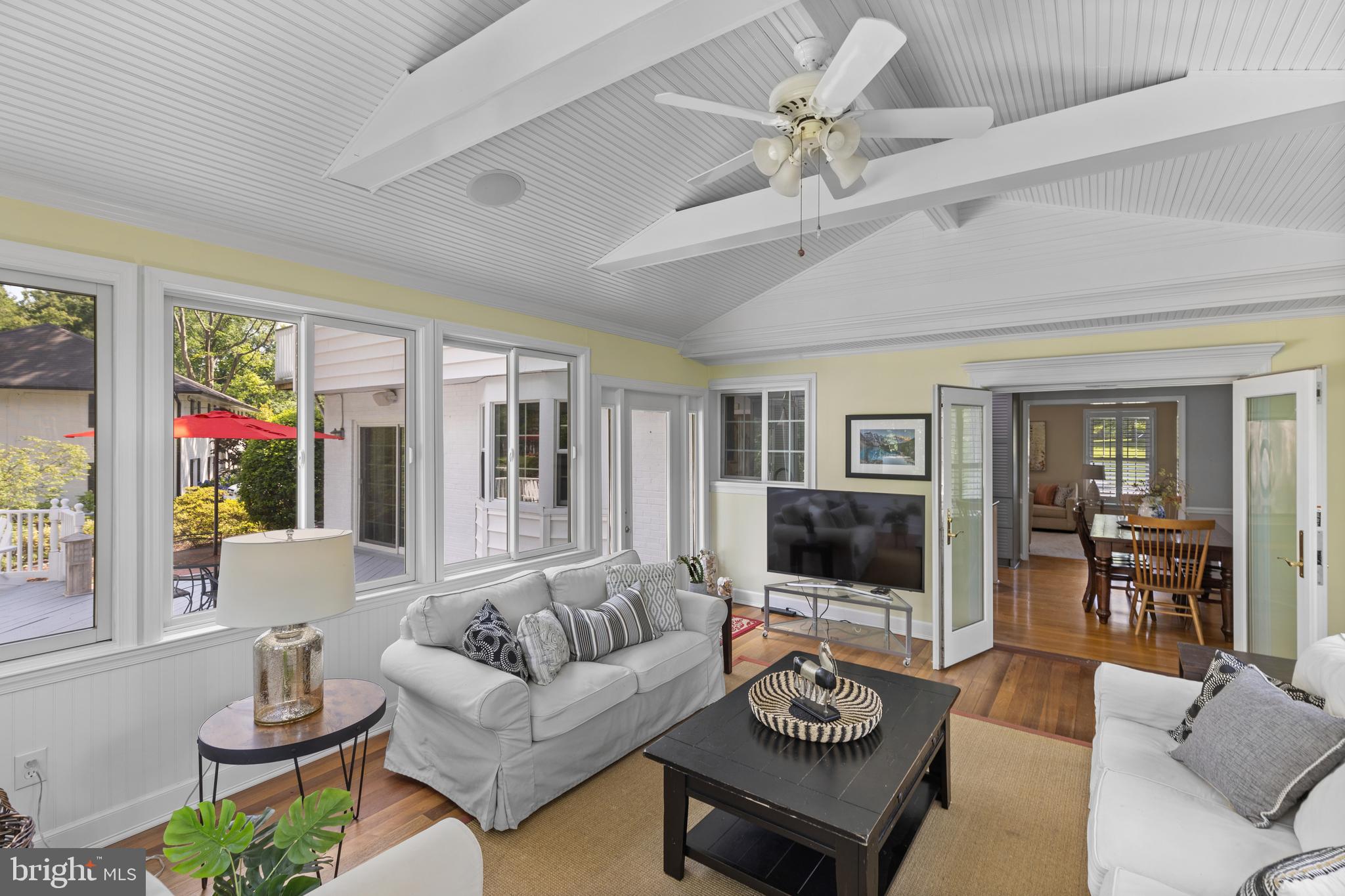 WAYNEWOOD - Residential