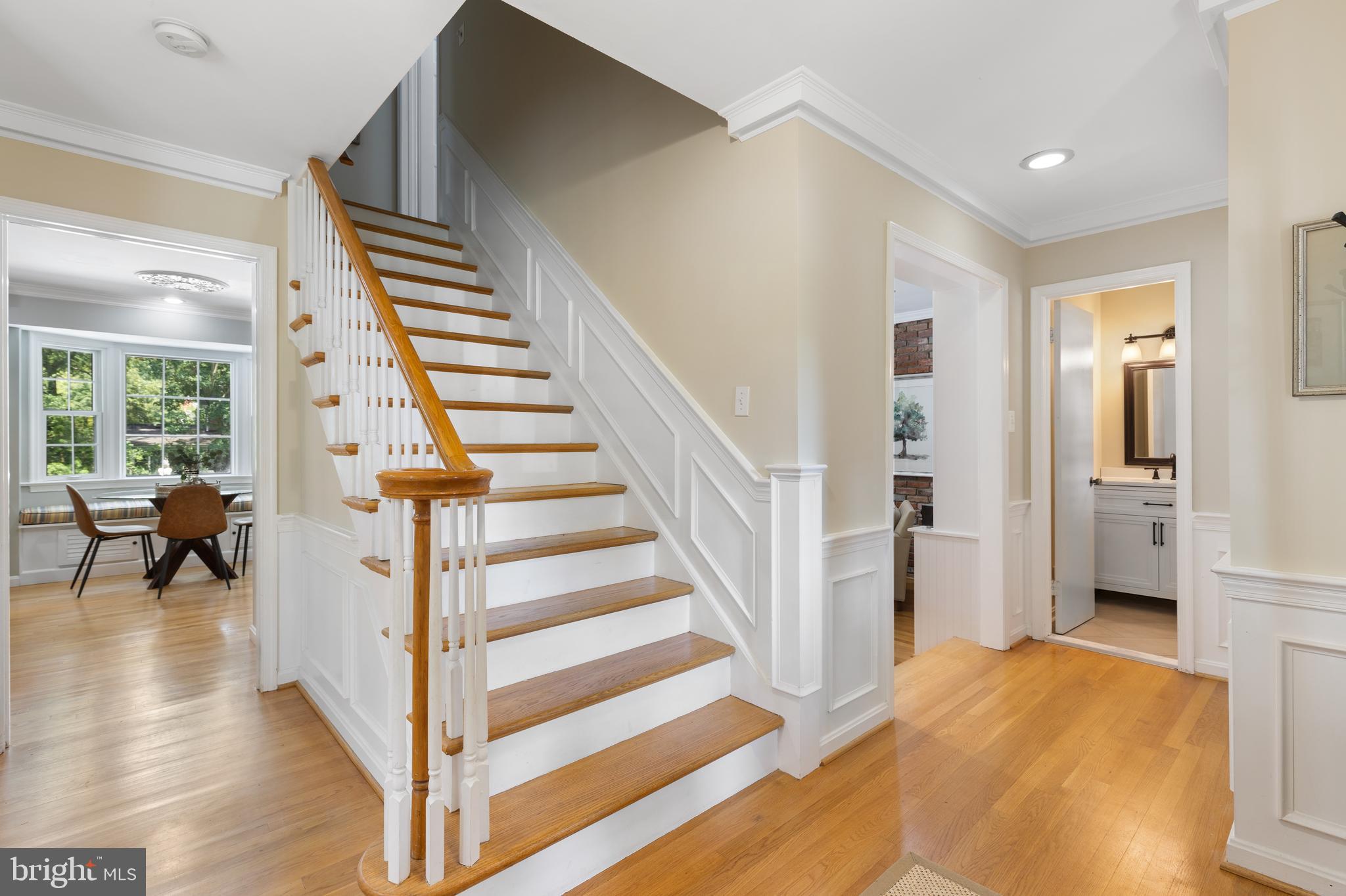 WAYNEWOOD - Residential