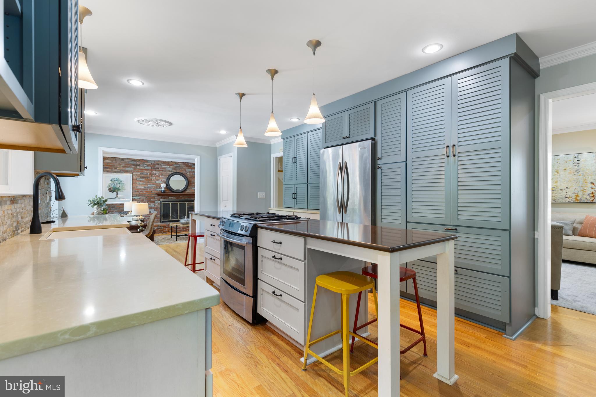 WAYNEWOOD - Residential