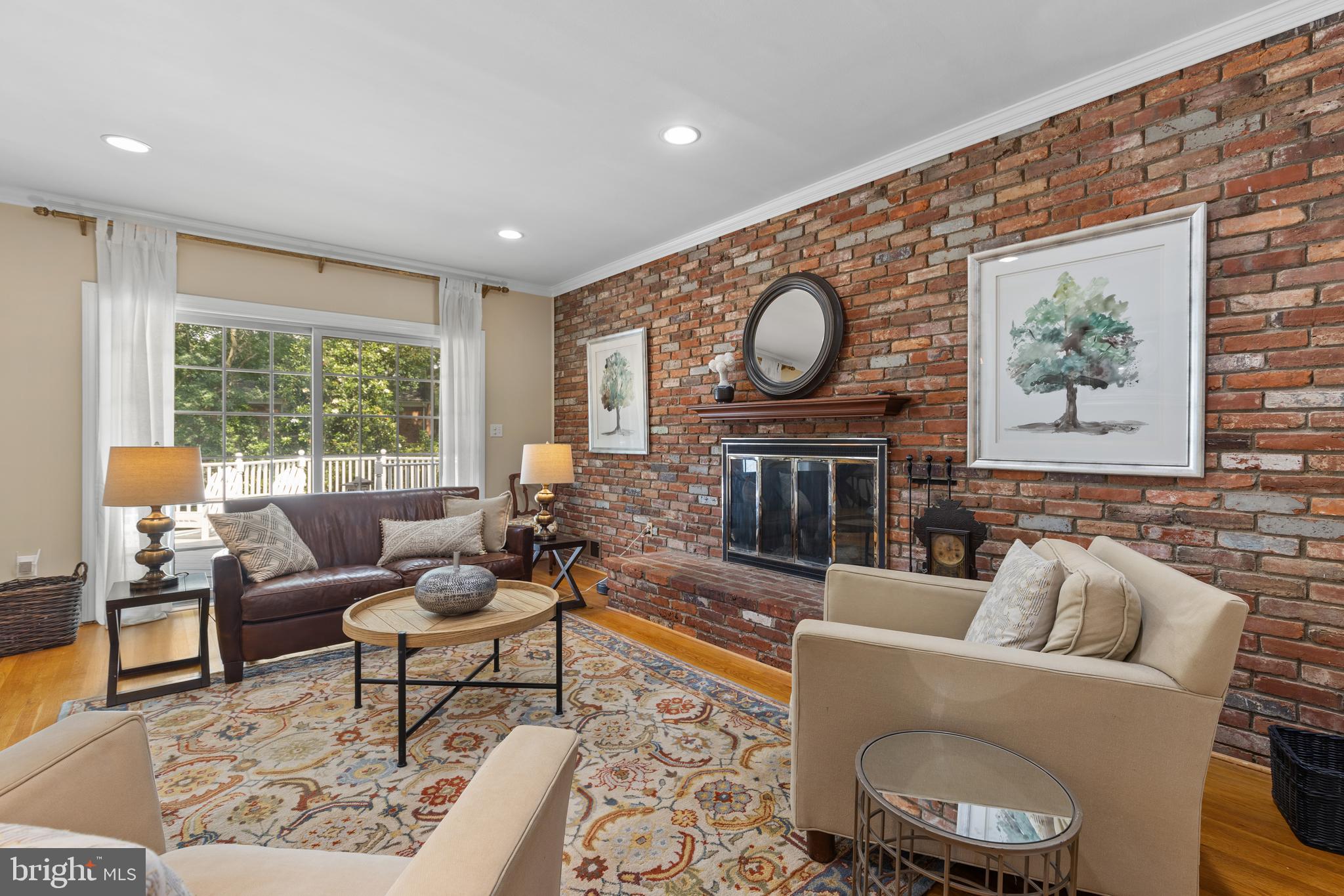 WAYNEWOOD - Residential