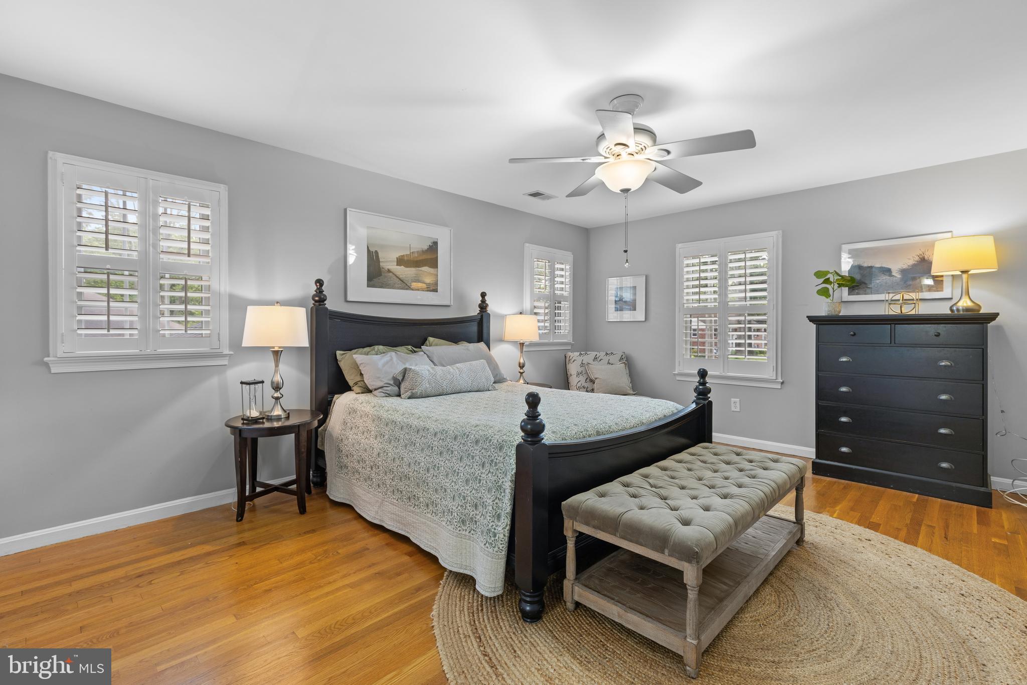 WAYNEWOOD - Residential