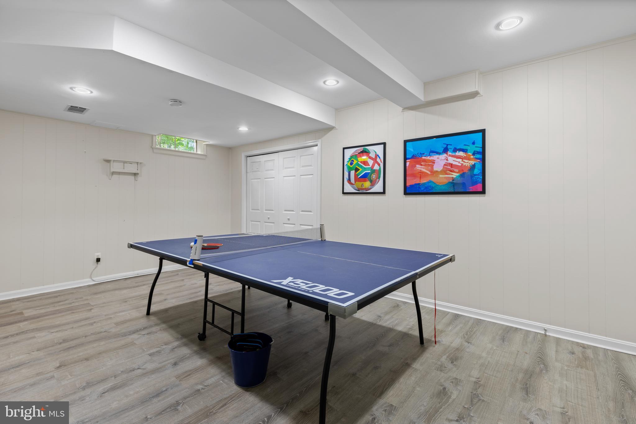 WAYNEWOOD - Residential