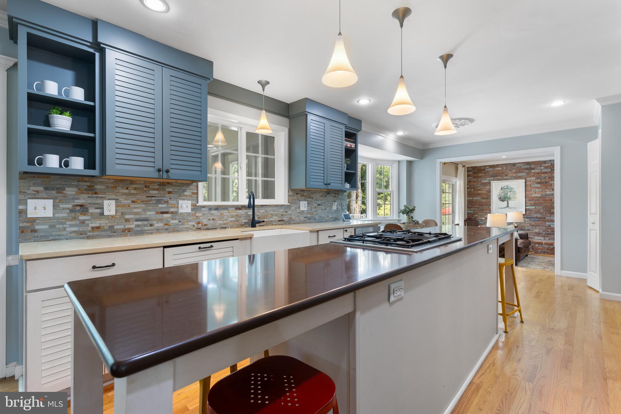 WAYNEWOOD - Residential