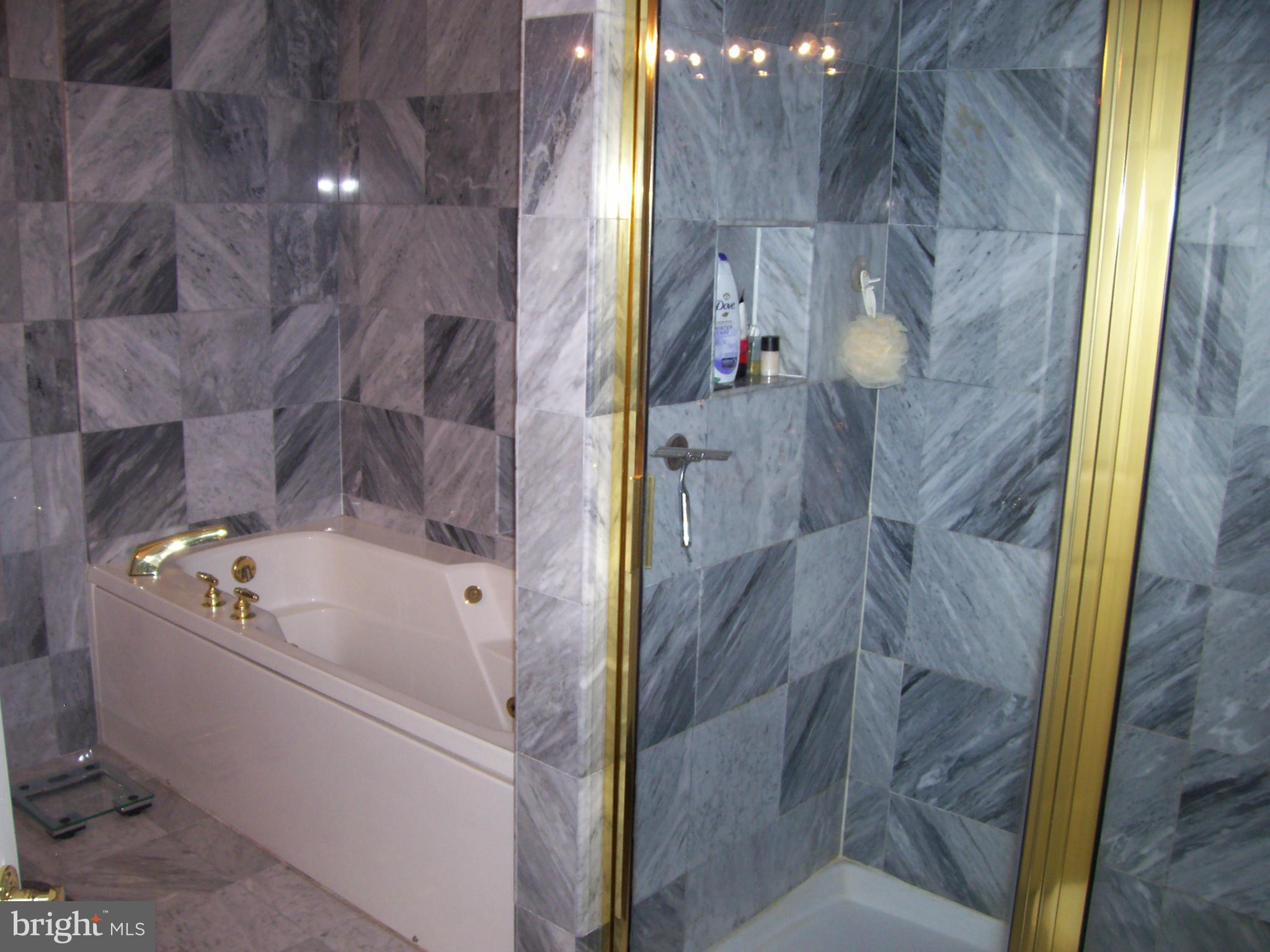 TUSCANY CANTERBURY - Residential