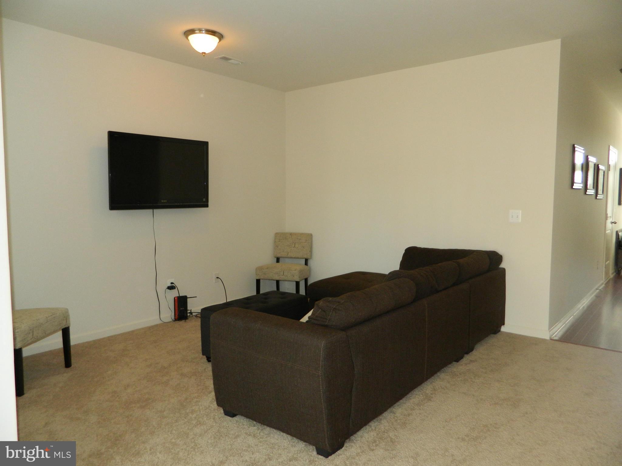 COLONIAL FORGE - Residential Lease