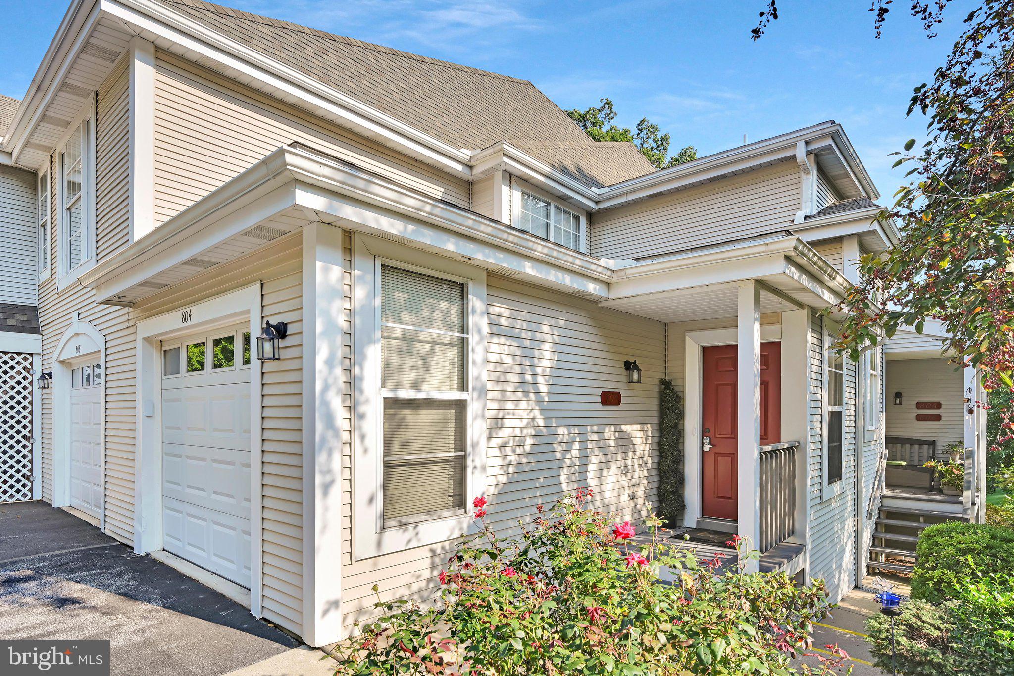 804 COUNTRY PLACE DRIVE