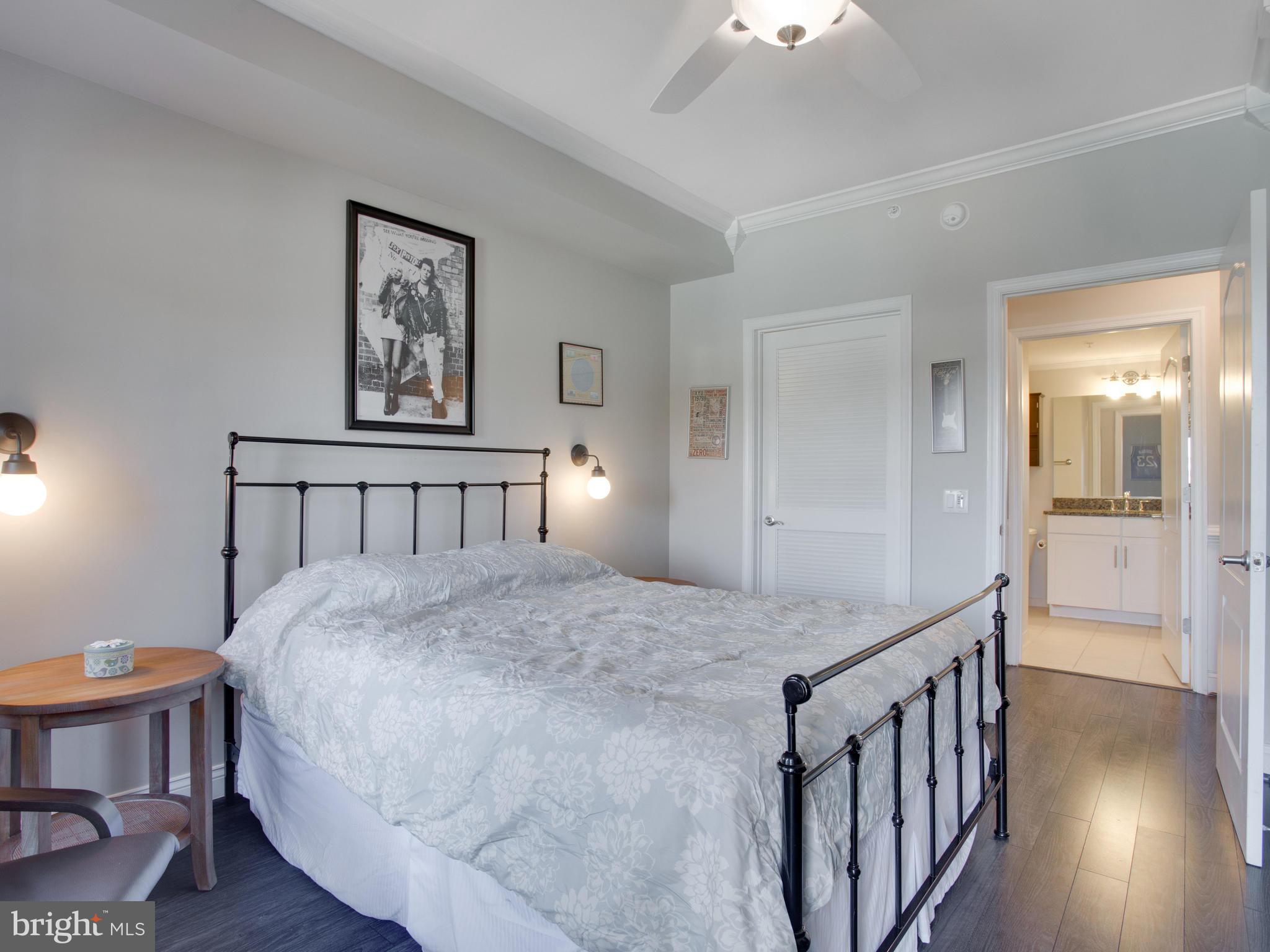 THE HENRY - Residential