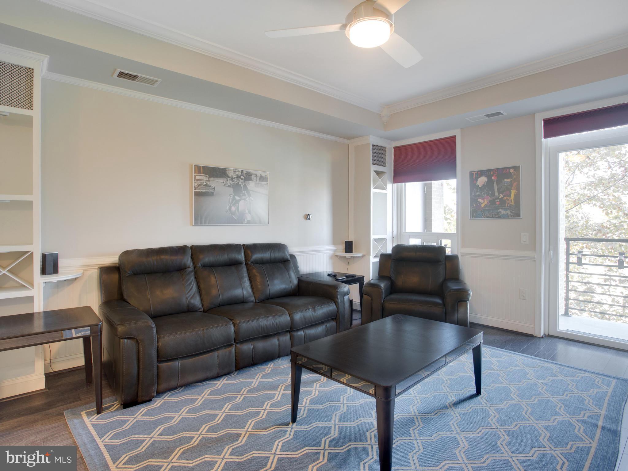 THE HENRY - Residential