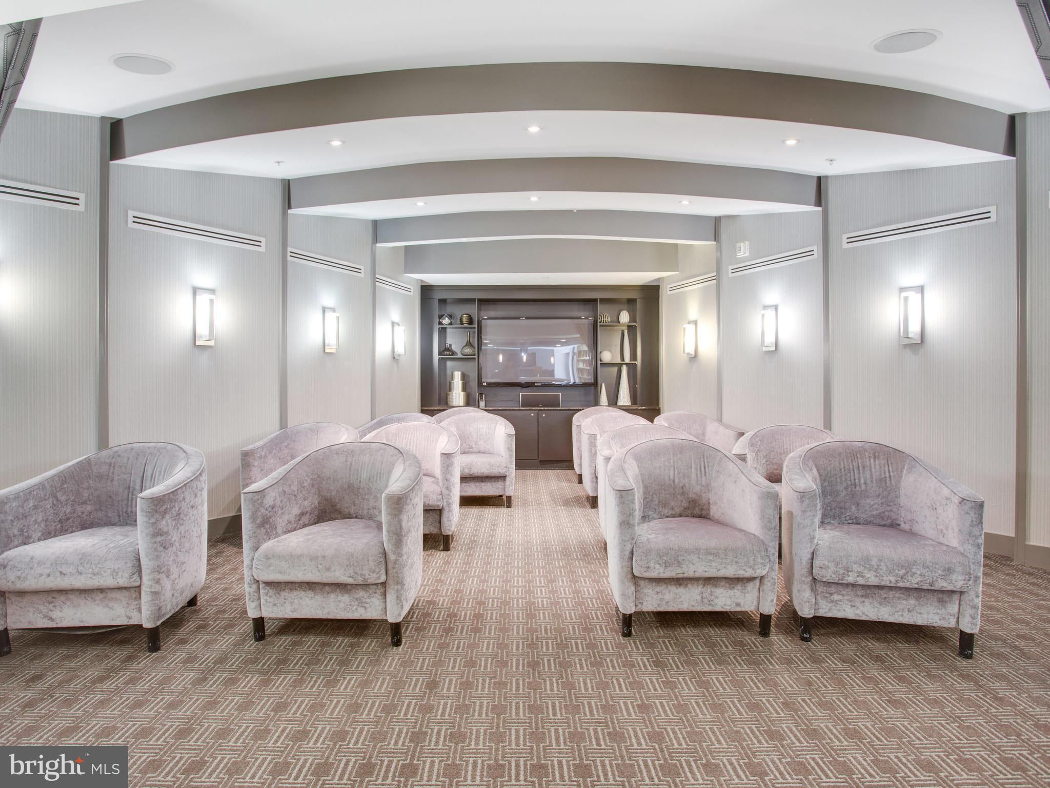 THE HENRY - Residential