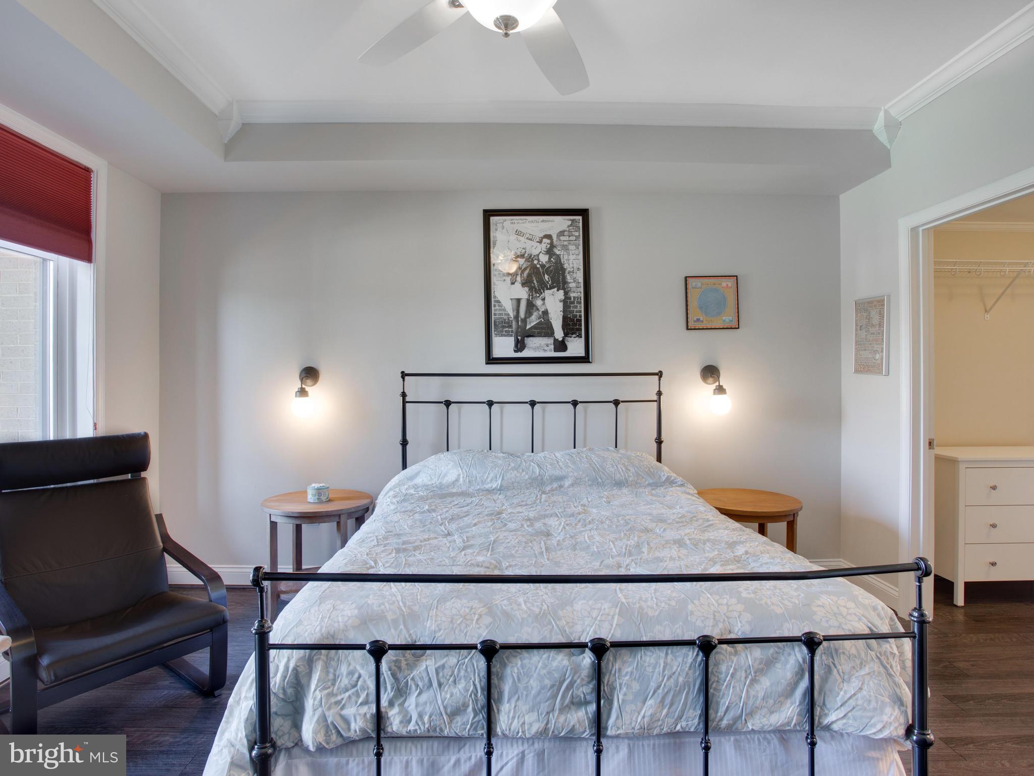 THE HENRY - Residential