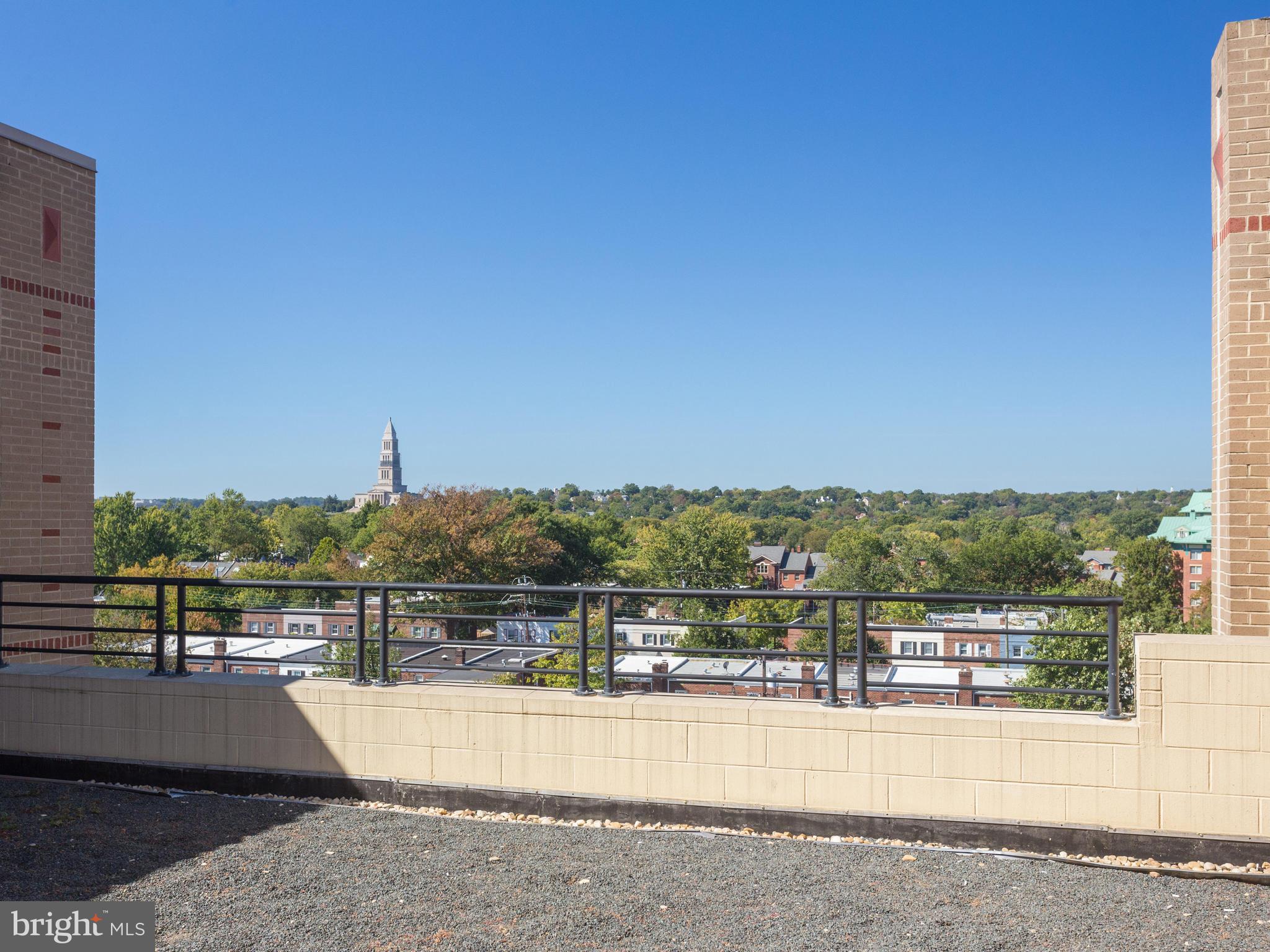 THE HENRY - Residential