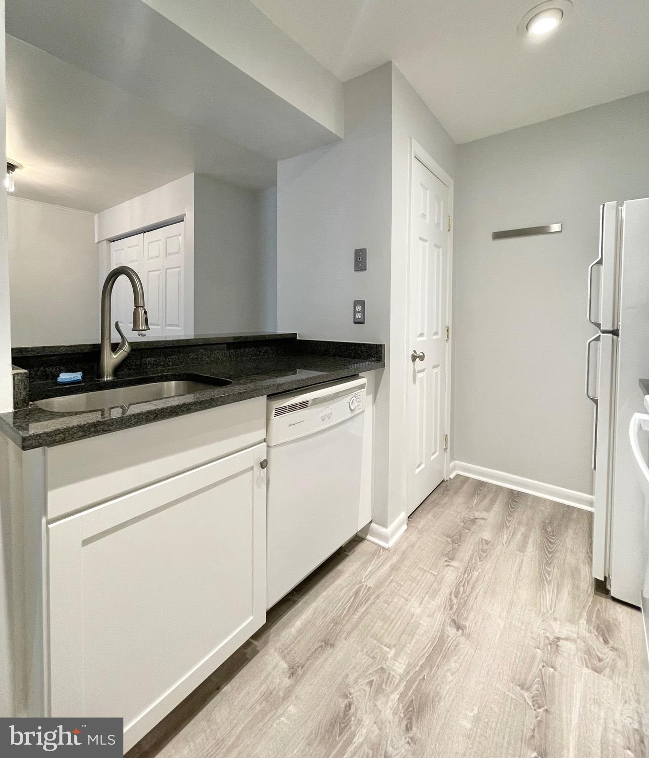 TIVOLI - Residential Lease