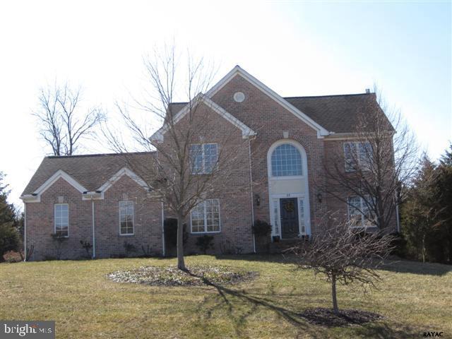 Great residential parcel with large lot (1.2 acres). Public utilities 16x10 Screen-in porch, 14x20 patio, walkout basement.