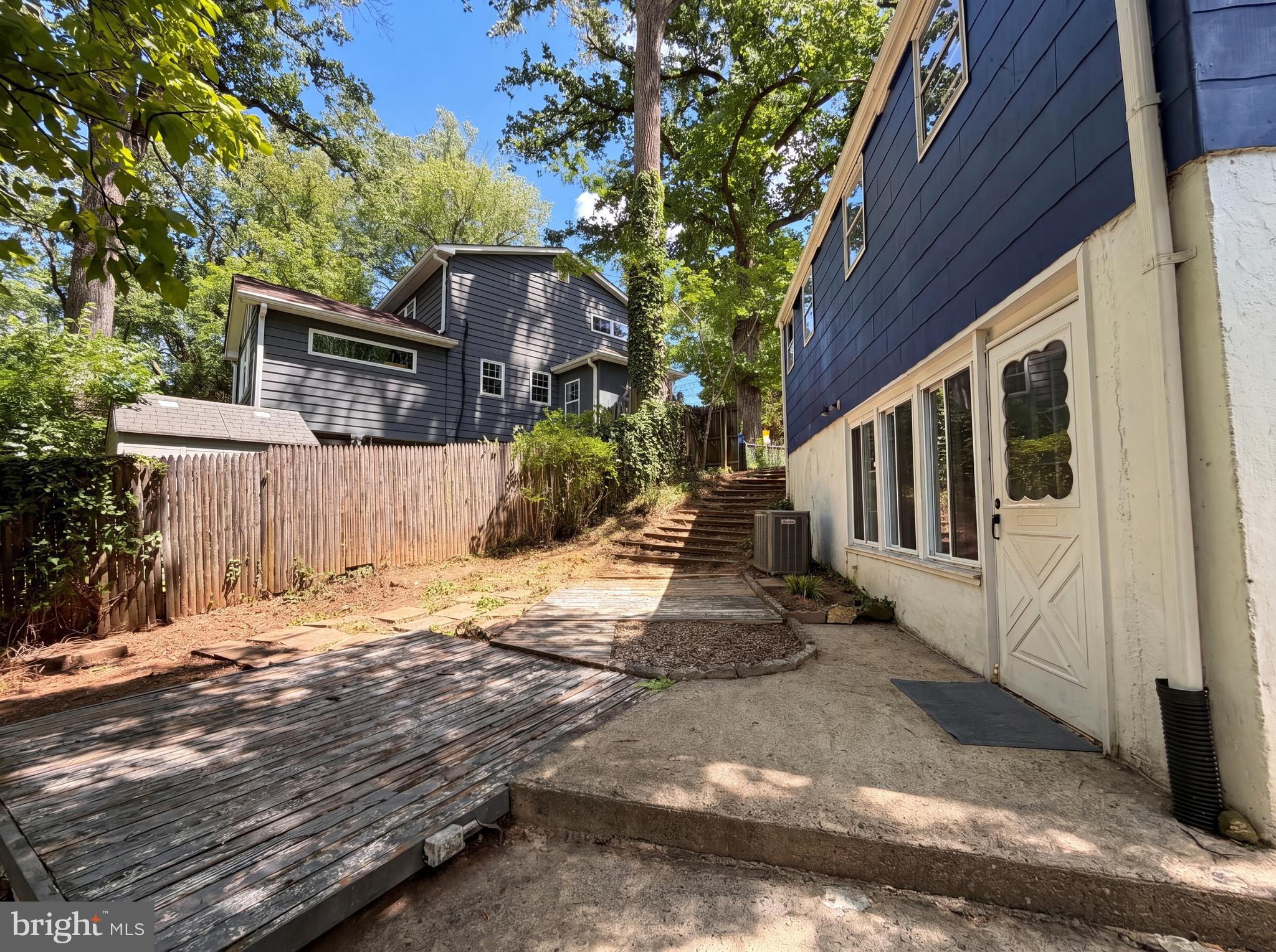 ROCK CREEK COMMONS - Residential