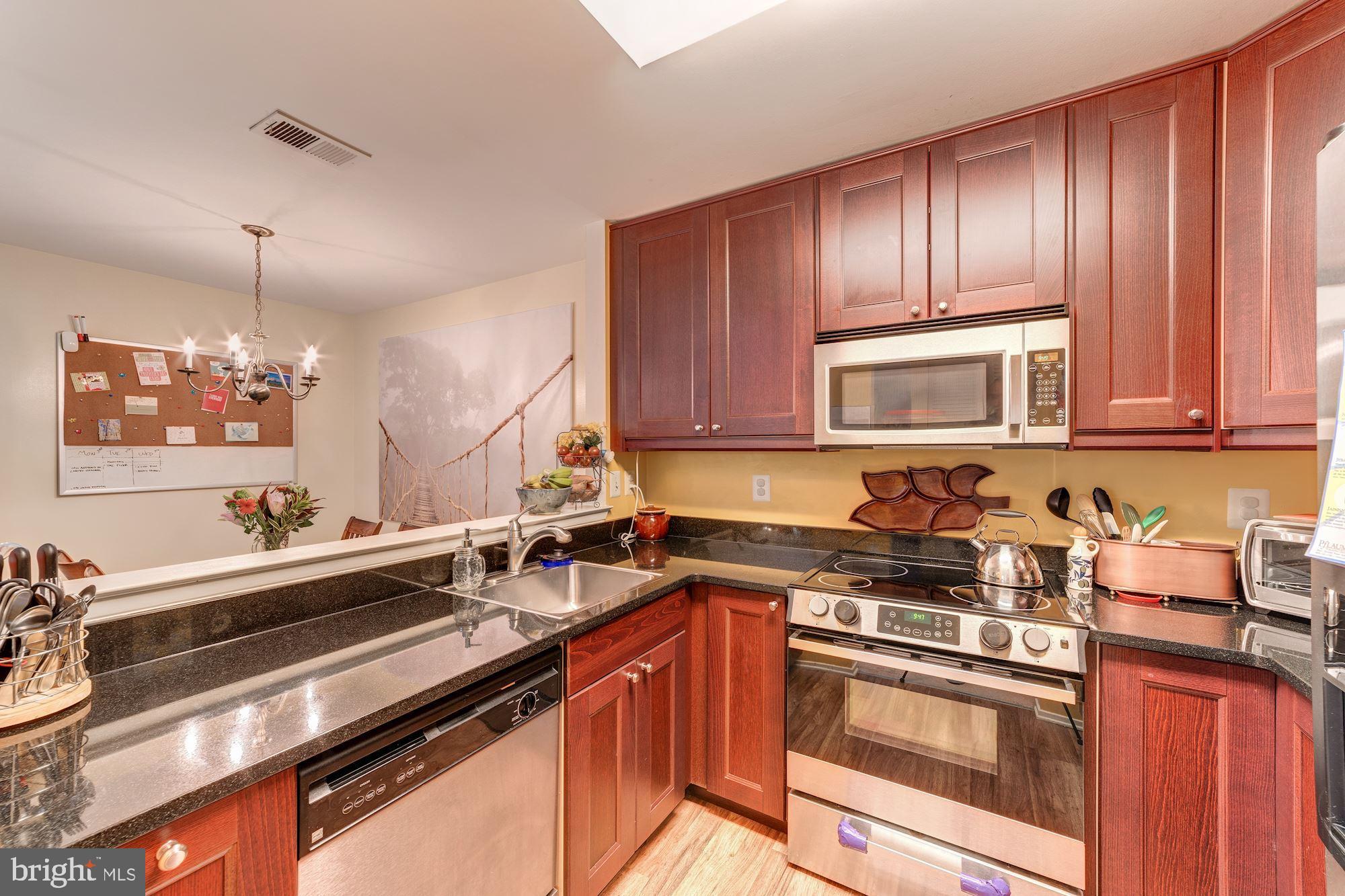 RAMBLEWOOD AT DAVENTRY - Residential