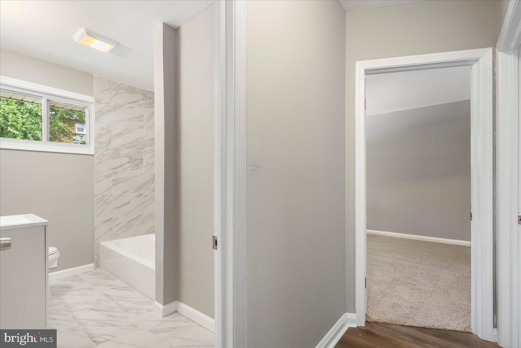 MEDFIELD - Residential